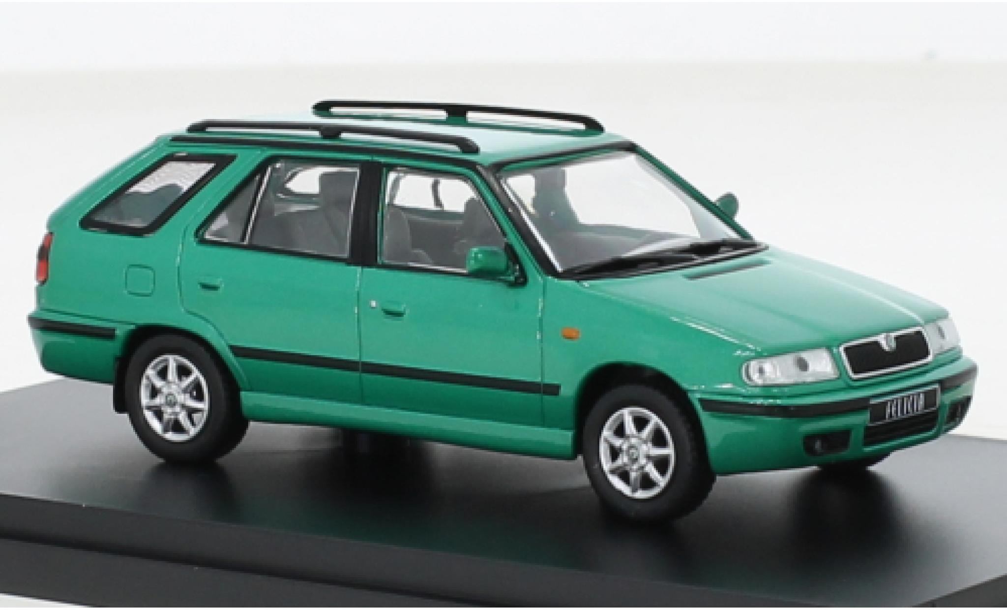 Skoda Felicia 1/43 Abrex FL Combi metallise verde 1998 modellino in miniatura