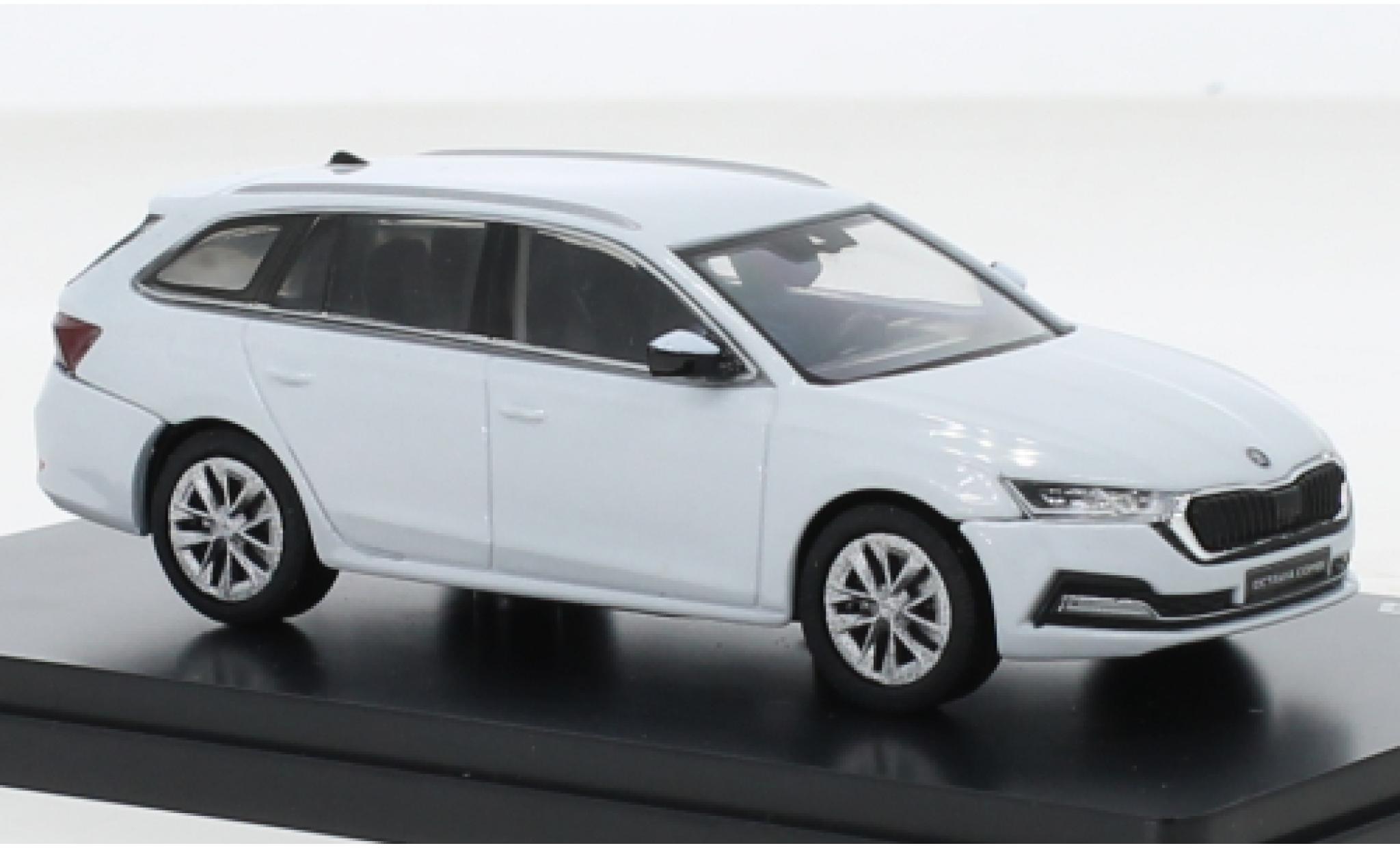 Skoda Octavia 1/43 Abrex IV Combi metallise bianco 2020 modellino in miniatura
