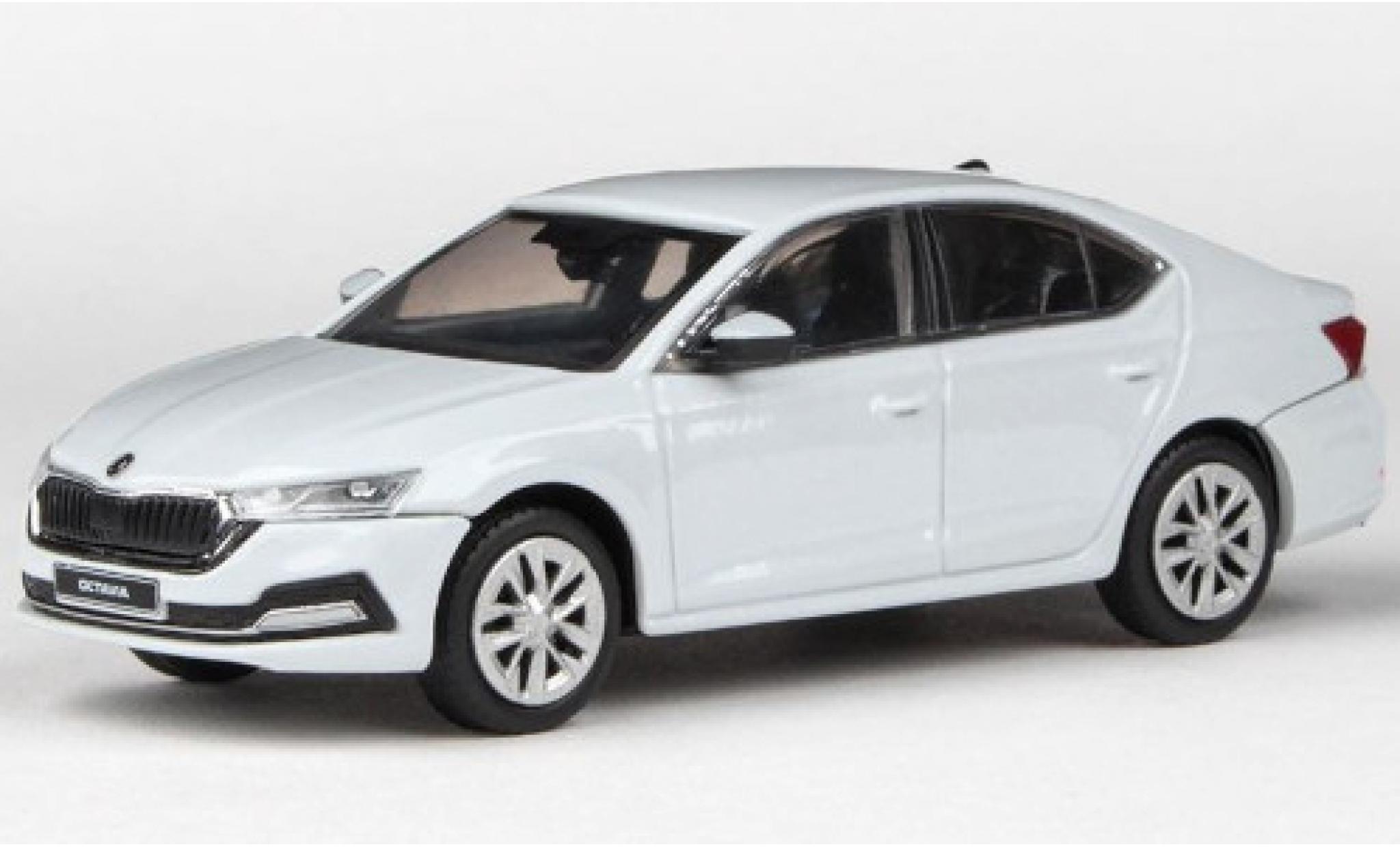 Skoda Octavia 1/43 Abrex IV metallico bianco 2020 modellino in miniatura