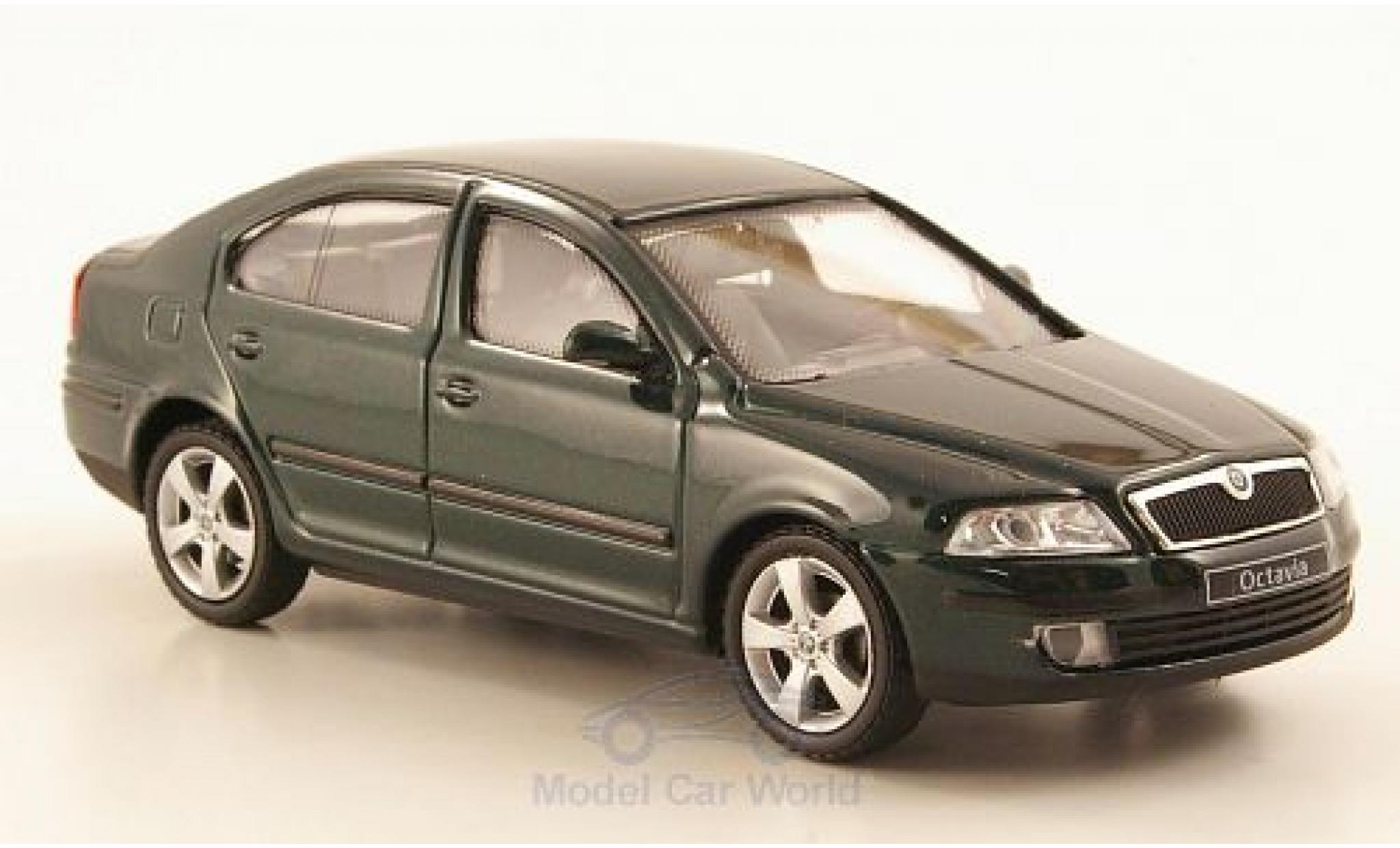 Skoda Octavia 1/43 Abrex metallico verde 2004 modellino in miniatura