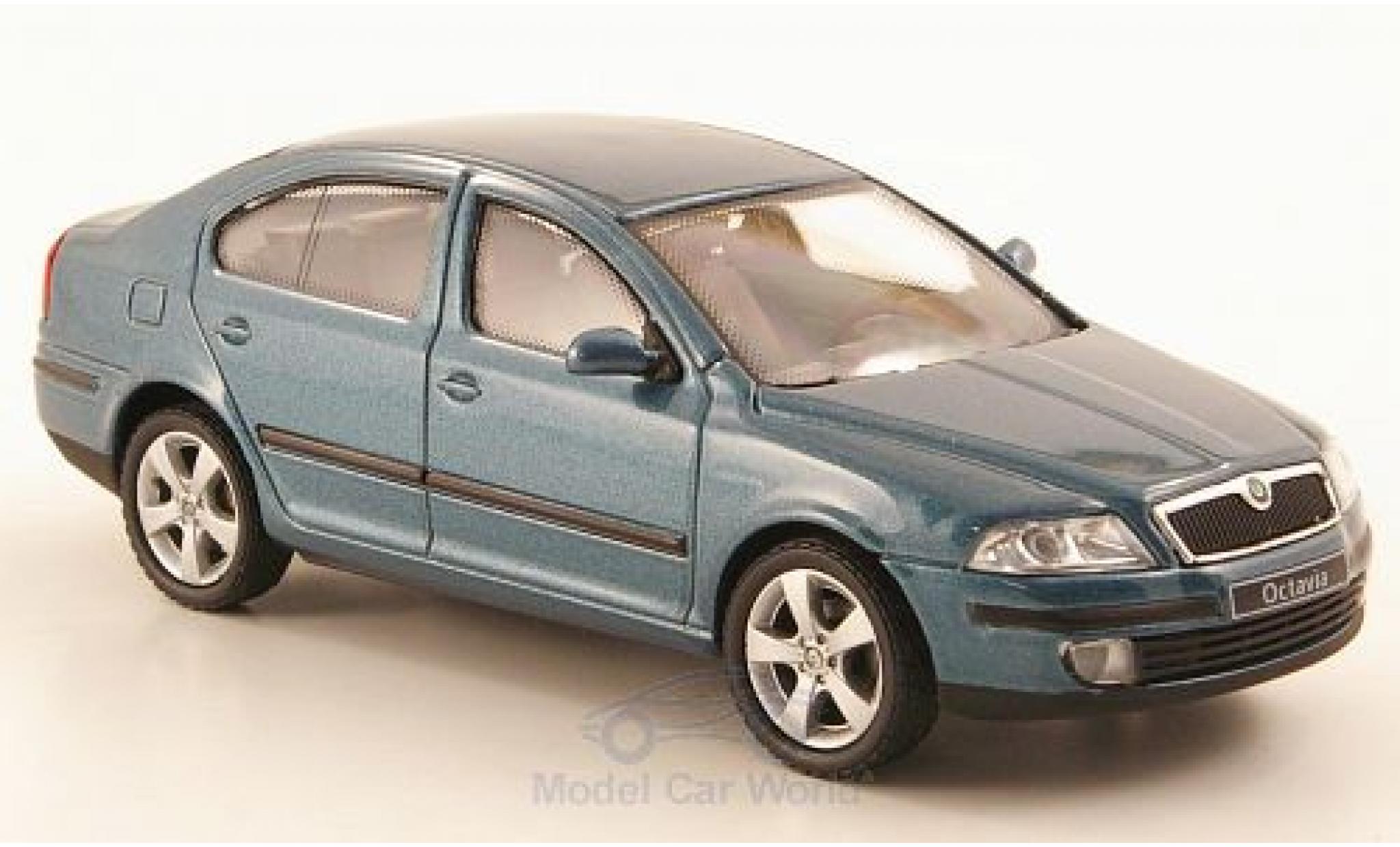 Skoda Octavia 1/43 Abrex metallico verde modellino in miniatura