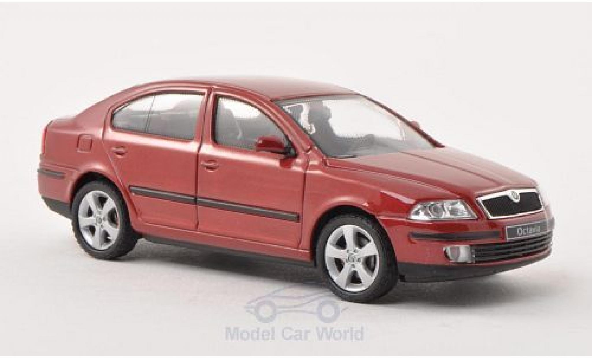 Skoda Octavia 1/43 Abrex metallico rosso 2004 modellino in miniatura