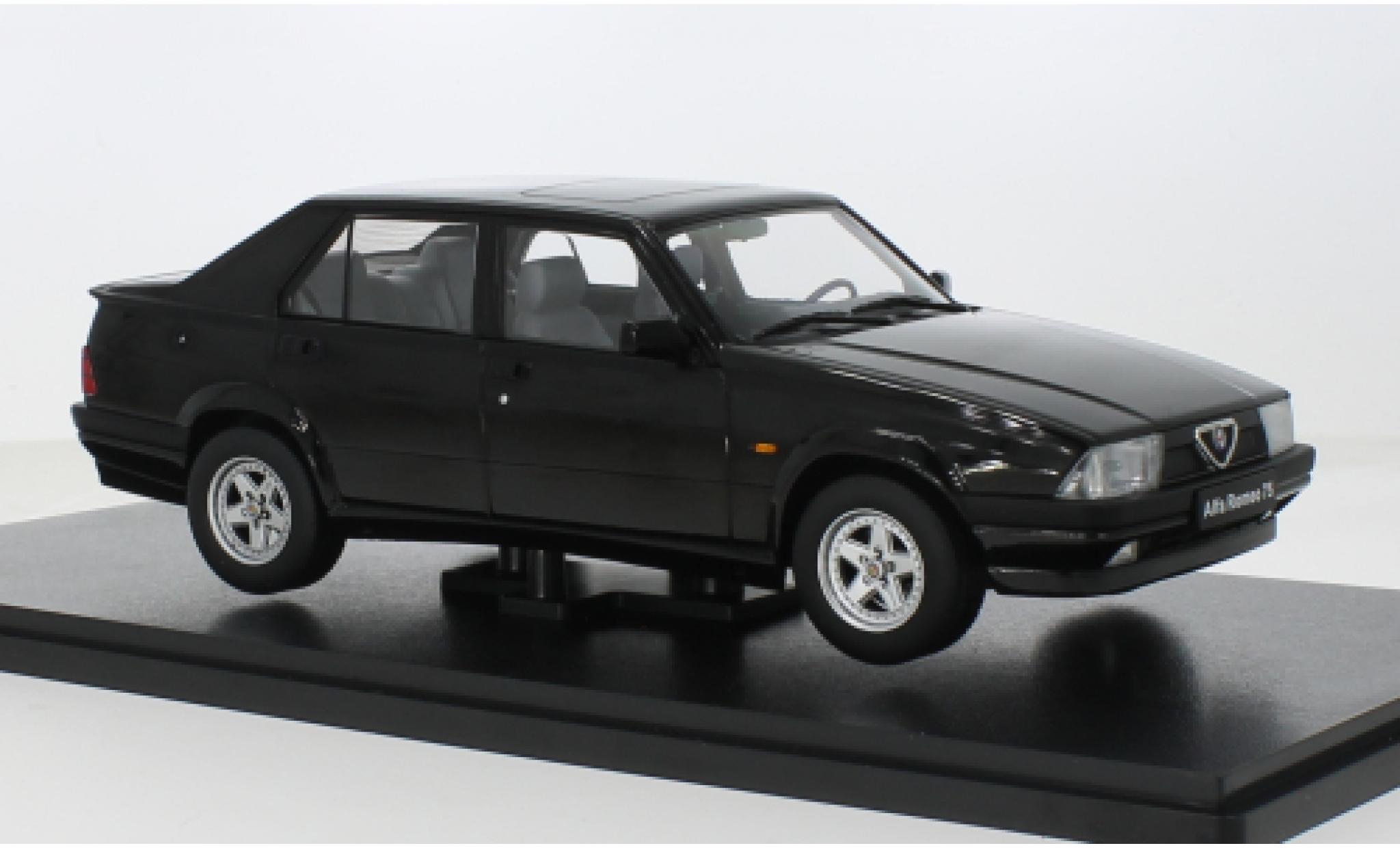 Alfa Romeo 75 1/18 Triple 9 Collection schwarz Triple 9 Coll 1:18 modellino in miniatura
