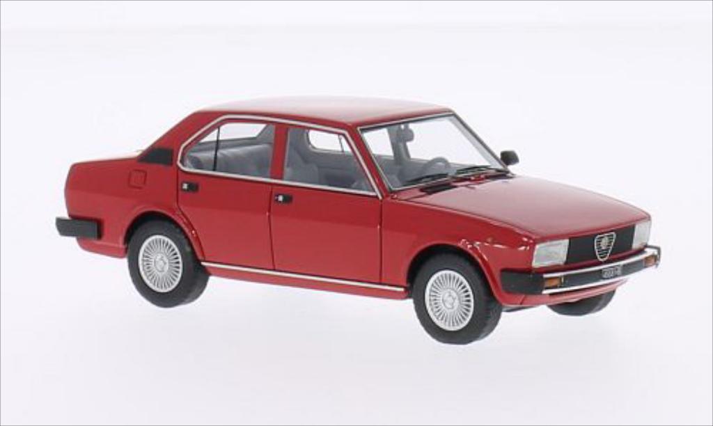 Alfa Romeo Alfetta 1/43 Neo 2000 rosso 1980 modellino in miniatura
