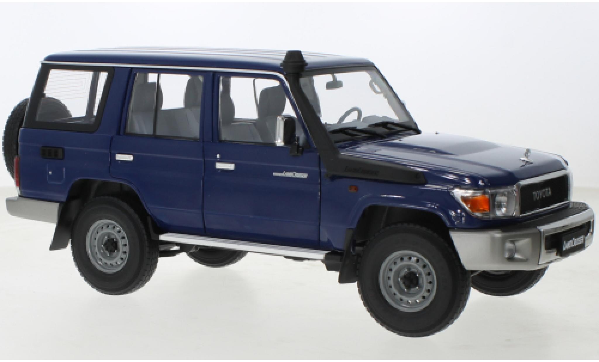 Toyota Land Cruiser 1/18 Almost Real 76 blu 2017 modellino in miniatura