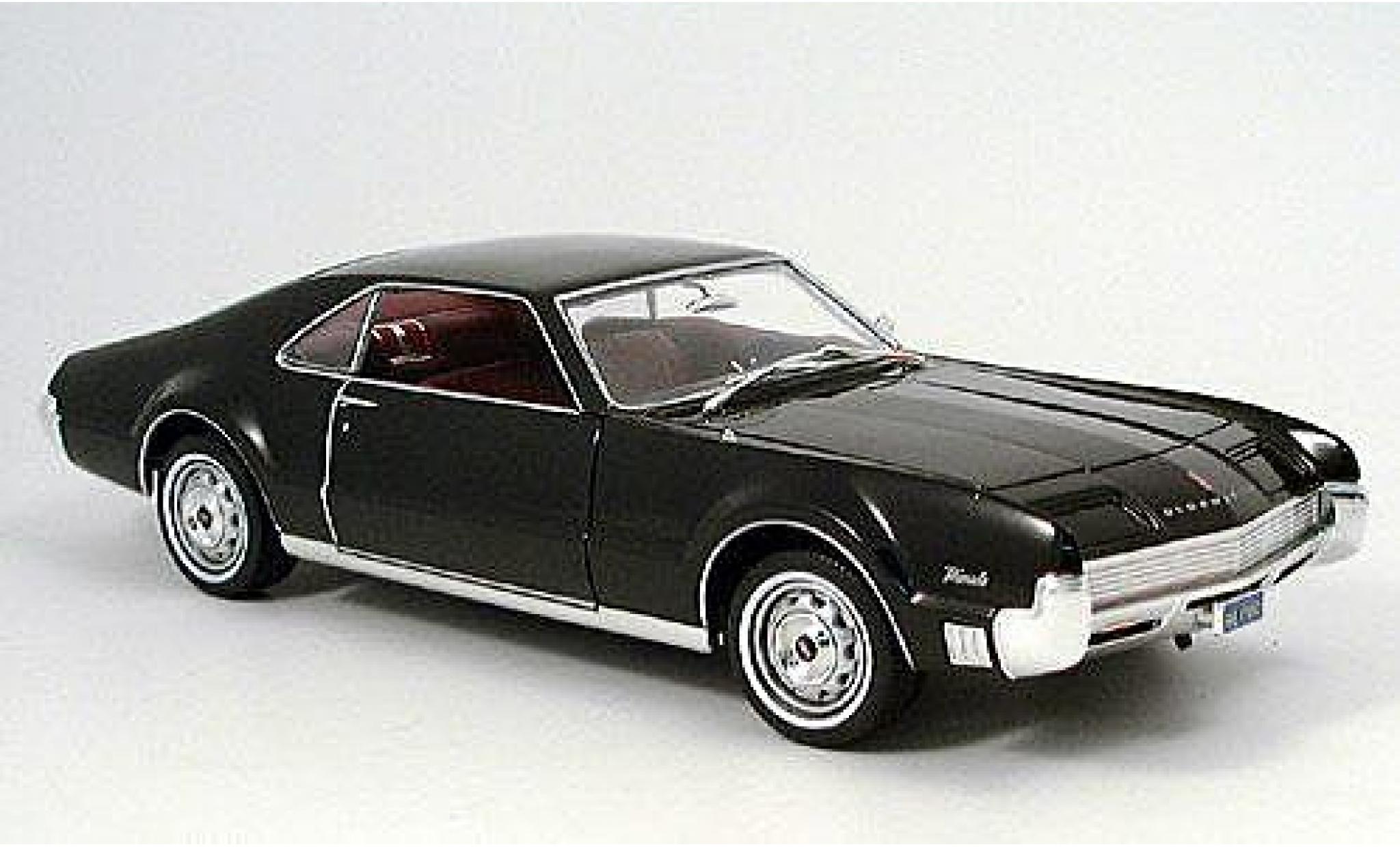 Oldsmobile Toronado 1/18 Motormax nero 1966 modellino in miniatura