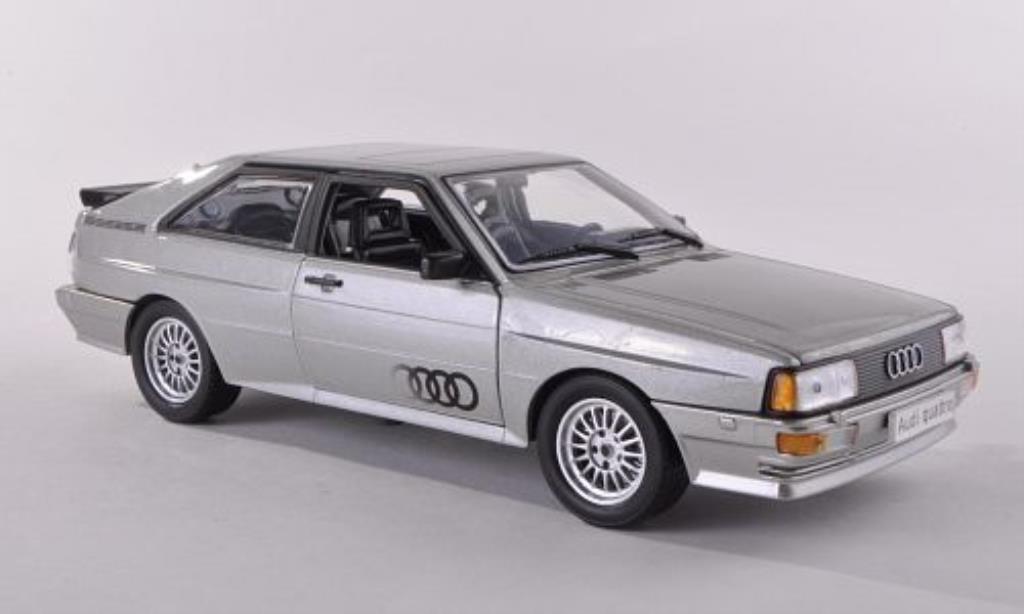 Audi Quattro 1/24 WhiteBox grigio 1986 modellino in miniatura