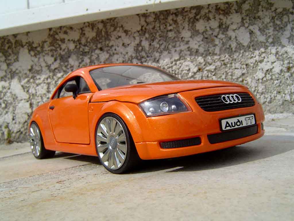 Audi TT coupe 1/18 Revell coupe jantes audi a8 orange lamborghini tuning modellino in miniatura
