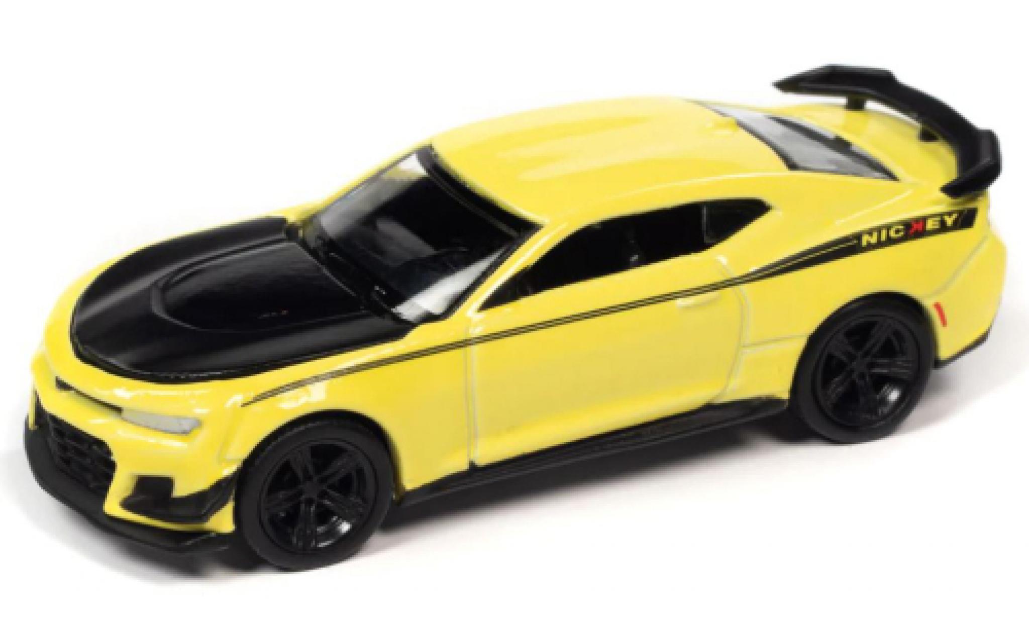 Chevrolet Camaro 1/64 Auto World ZL1 1LE Nickey giallo clair 2019 modellino in miniatura