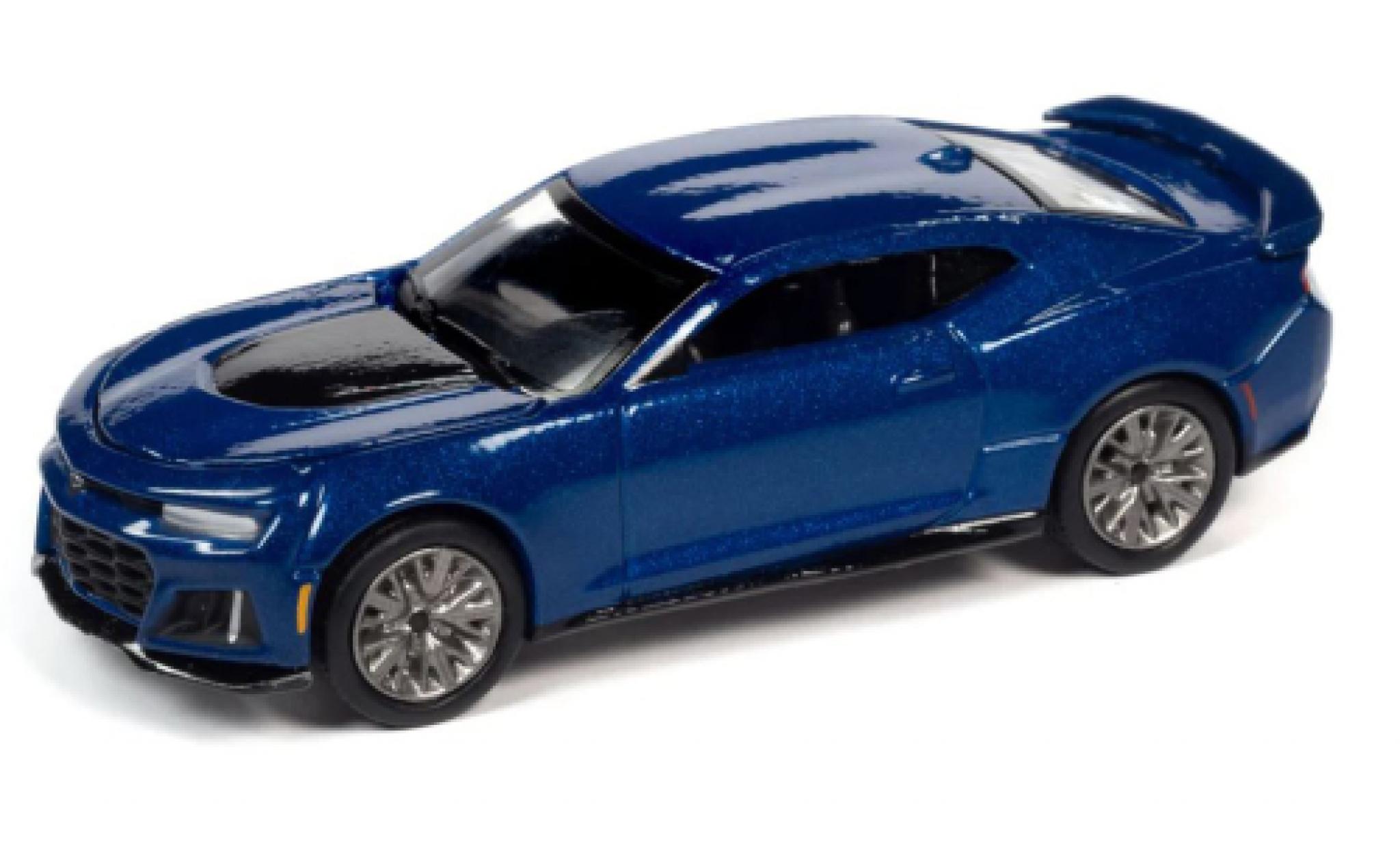 Chevrolet Camaro 1/64 Auto World ZL1 metallise blu 2018 modellino in miniatura