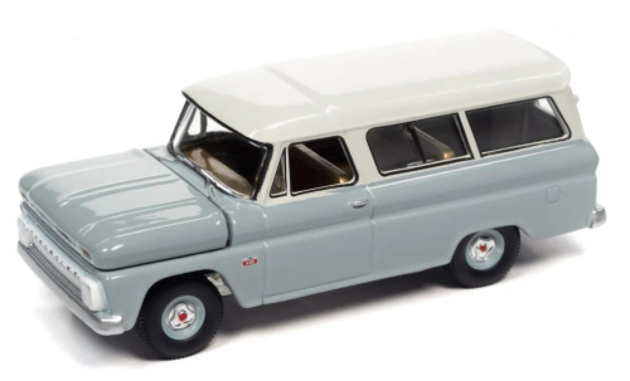 Chevrolet Suburban 1/64 Auto World grigio clair/bianco 1966 modellino in miniatura