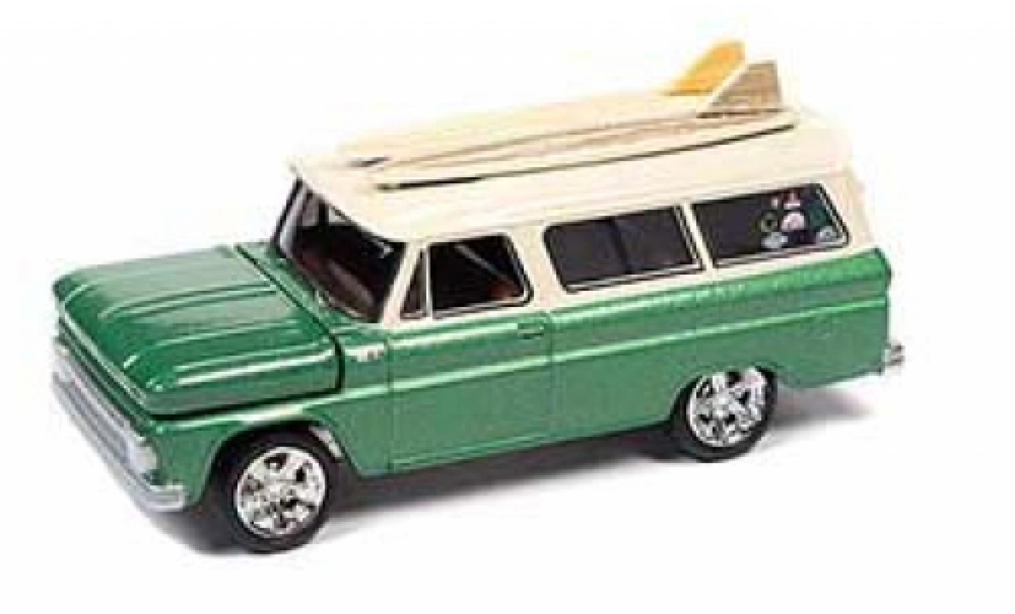 Chevrolet Suburban 1/64 Auto World metallise vert/beige clair 1965 modellino in miniatura