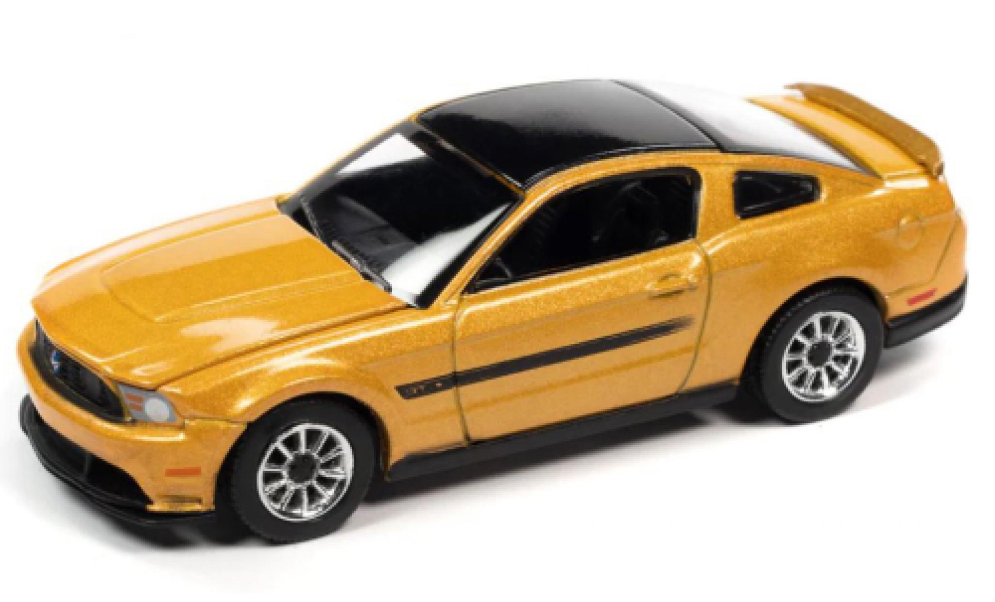 Ford Mustang 1/64 Auto World GT/CS metallise gelb 2012 modellino in miniatura