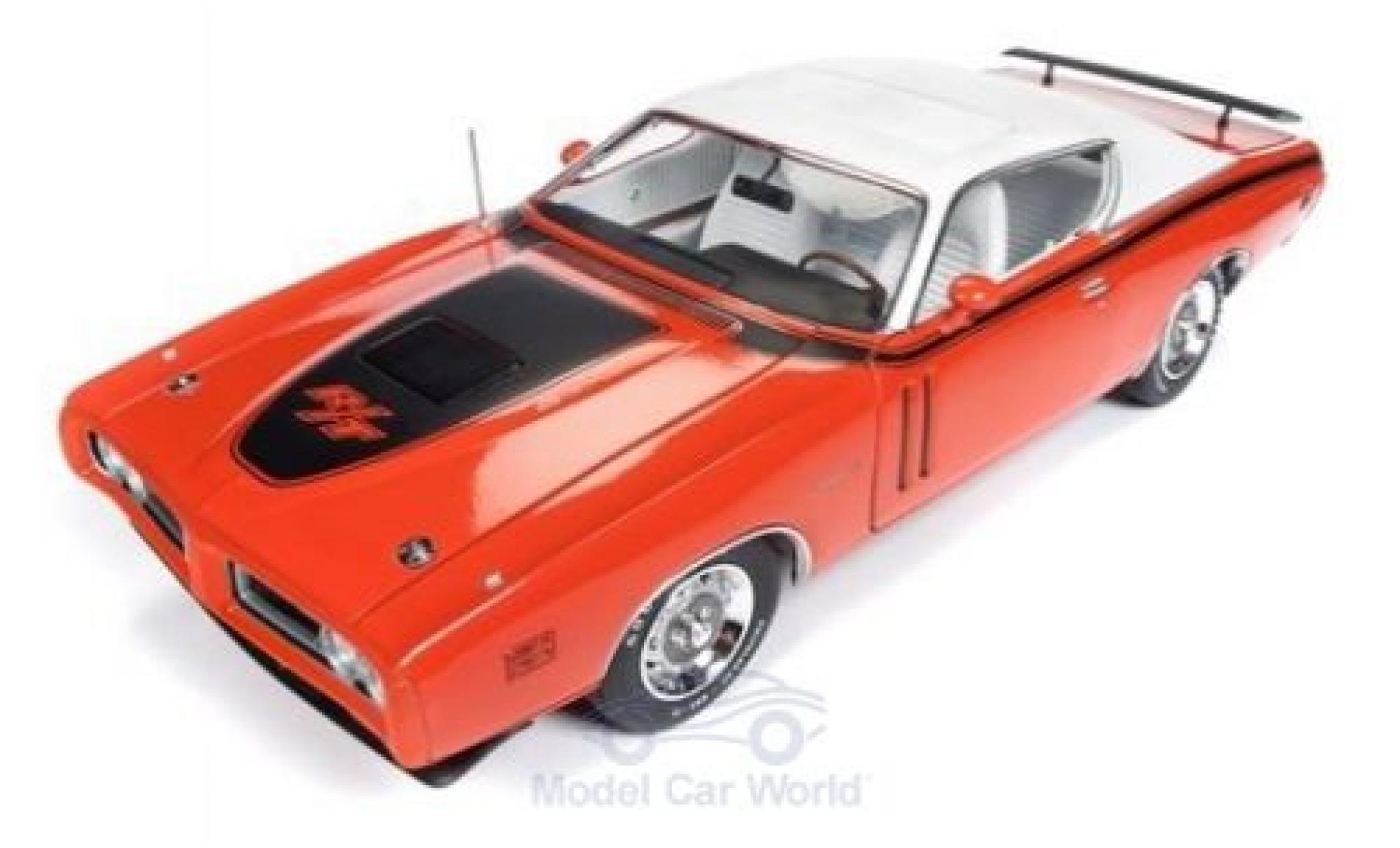 Dodge Charger 1/18 Auto World R/T Hardtop orange/bianco 1971 modellino in miniatura