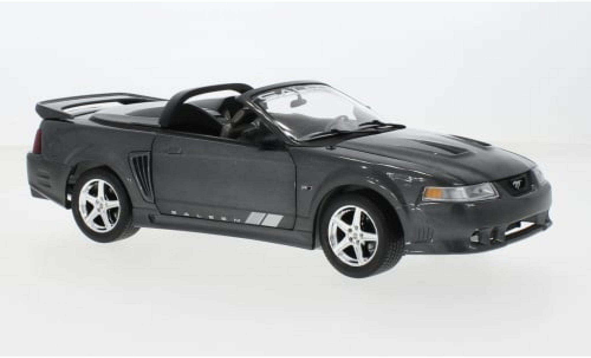 Saleen S281 1/18 Auto World Ford Mustang SC Speedster metallise grau 2003 1:18 modellino in miniatura