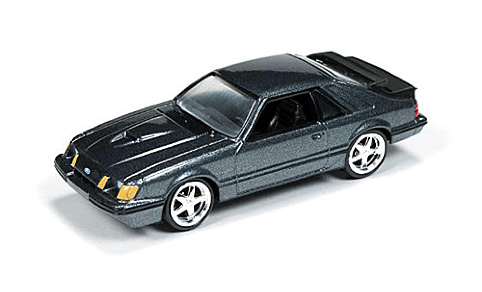 Ford Mustang 1/64 Auto World SVO metallico grigio 1984 modellino in miniatura