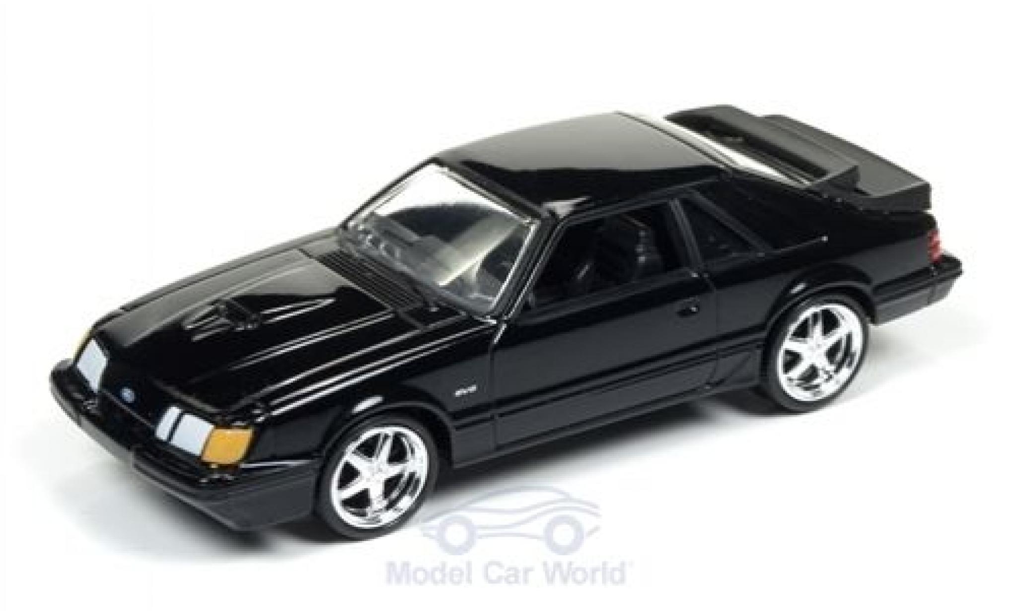 Ford Mustang 1/64 Auto World SVO nero 1985 modellino in miniatura