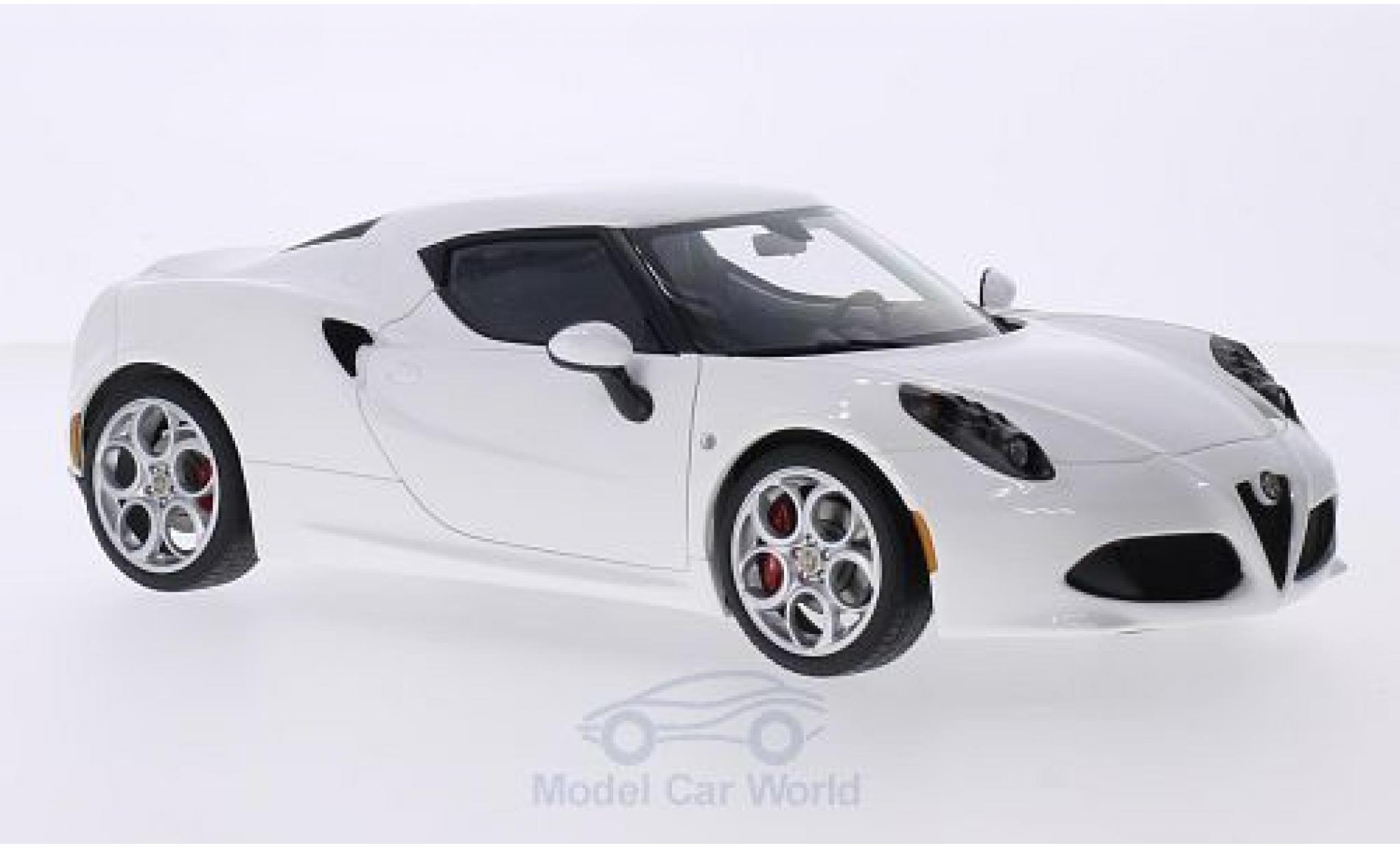 Alfa Romeo 4C 1/18 AUTOart bianco 2013 modellino in miniatura