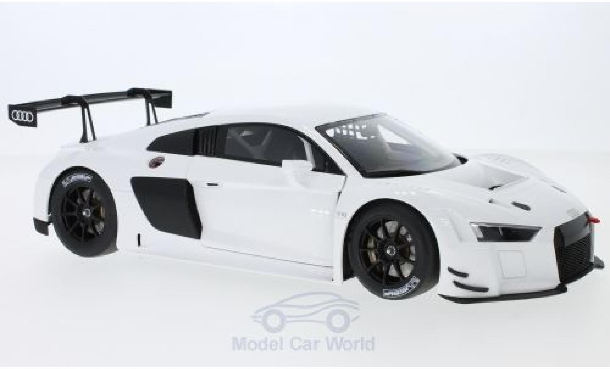 Audi R8 1/18 AUTOart LMS bianco 2016 Plain Body Version modellino in miniatura
