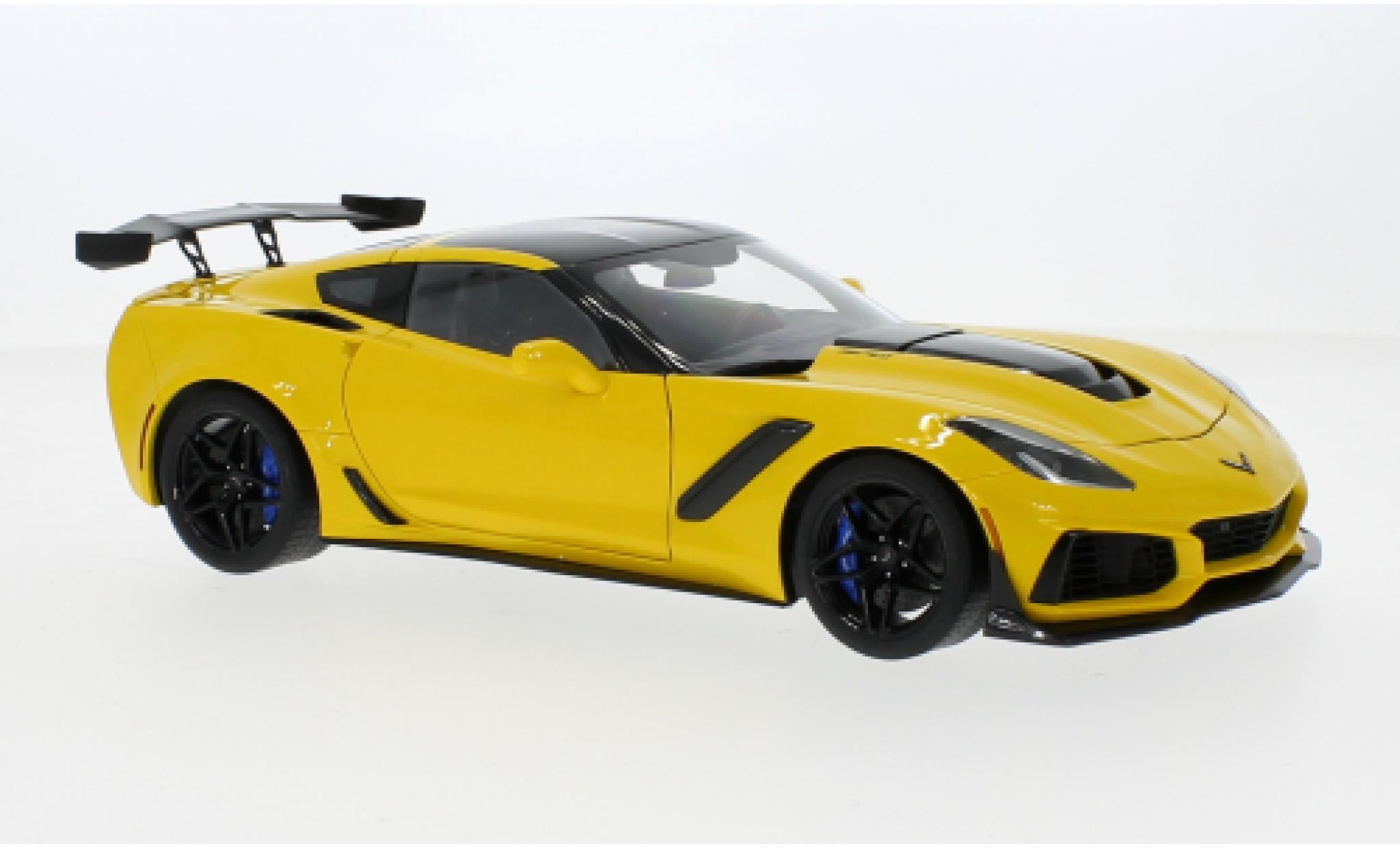 Chevrolet Corvette 1/18 AUTOart (C7) ZR1 giallo 2019 modellino in miniatura