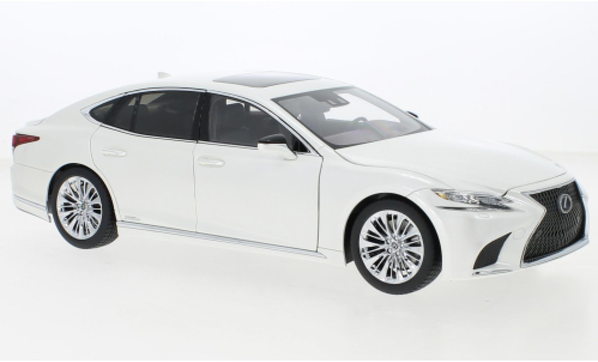Lexus LS 1/18 AUTOart 500h metallise bianco 2018 modellino in miniatura