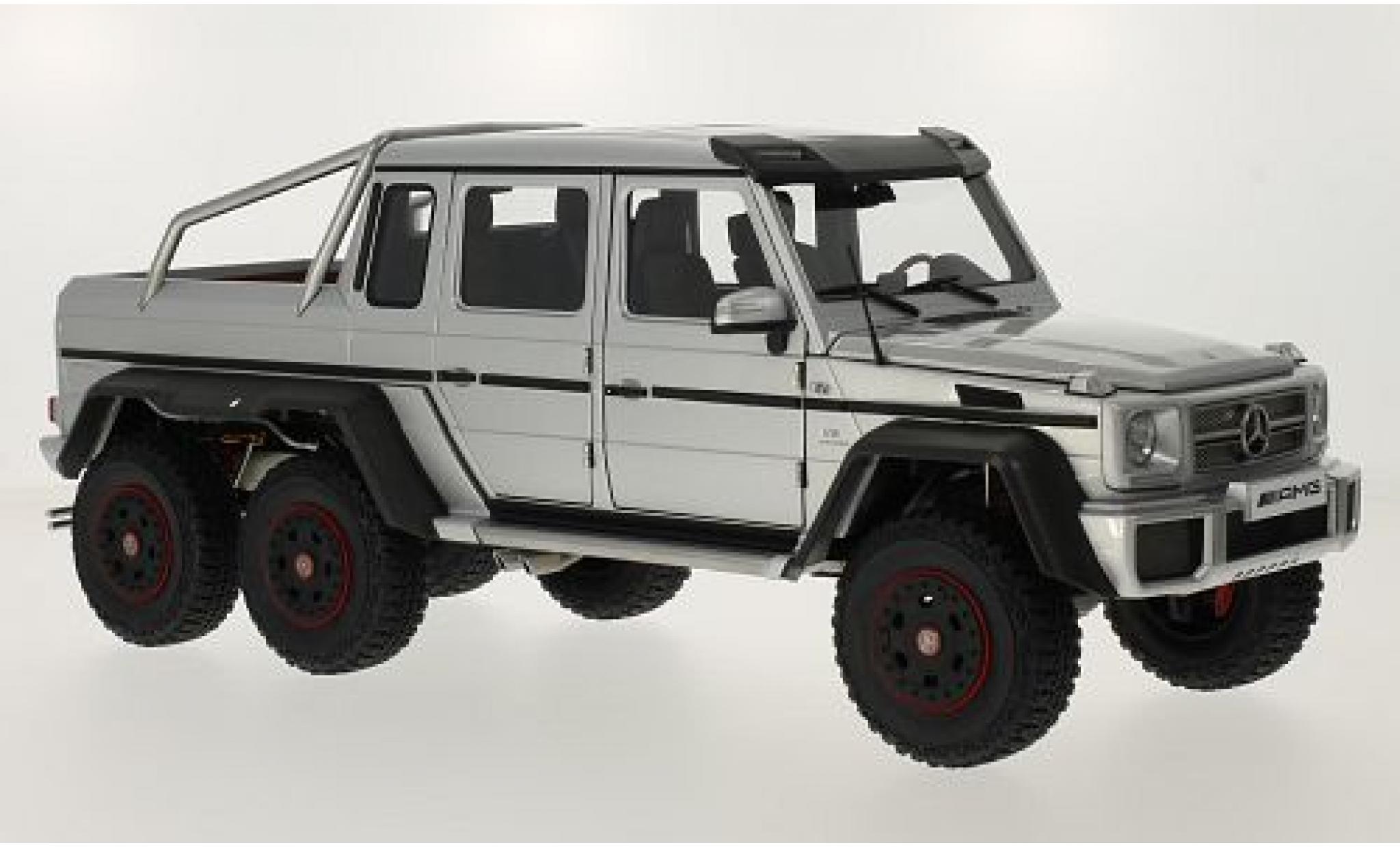 Mercedes Classe G 1/18 AUTOart G63 AMG 6x6 d 2013 modellino in miniatura