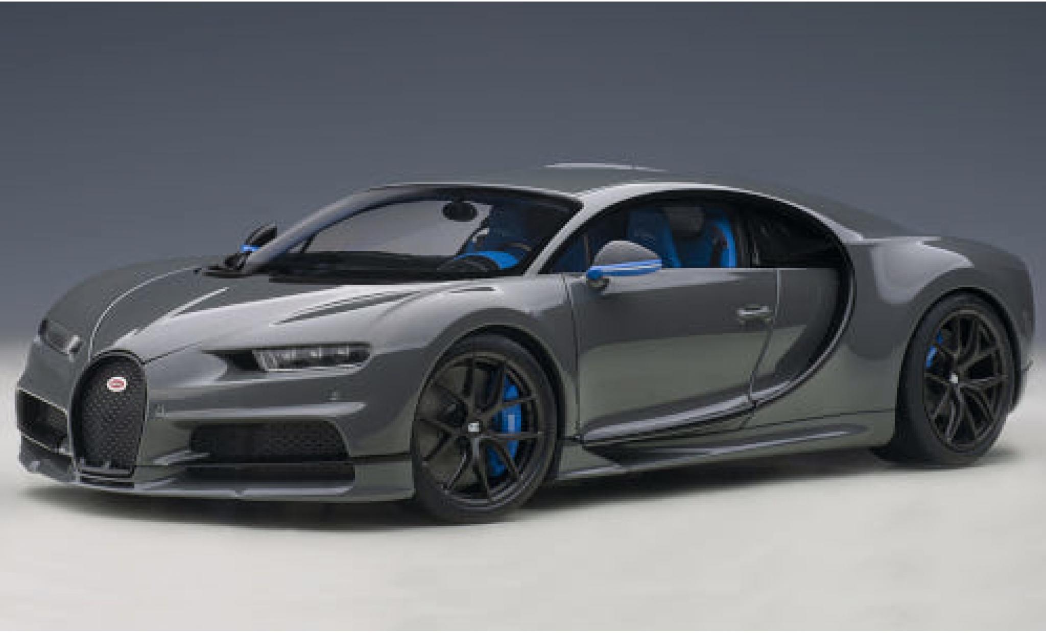 Bugatti Chiron 1/18 AUTOart Sport grigio 2019 modellino in miniatura