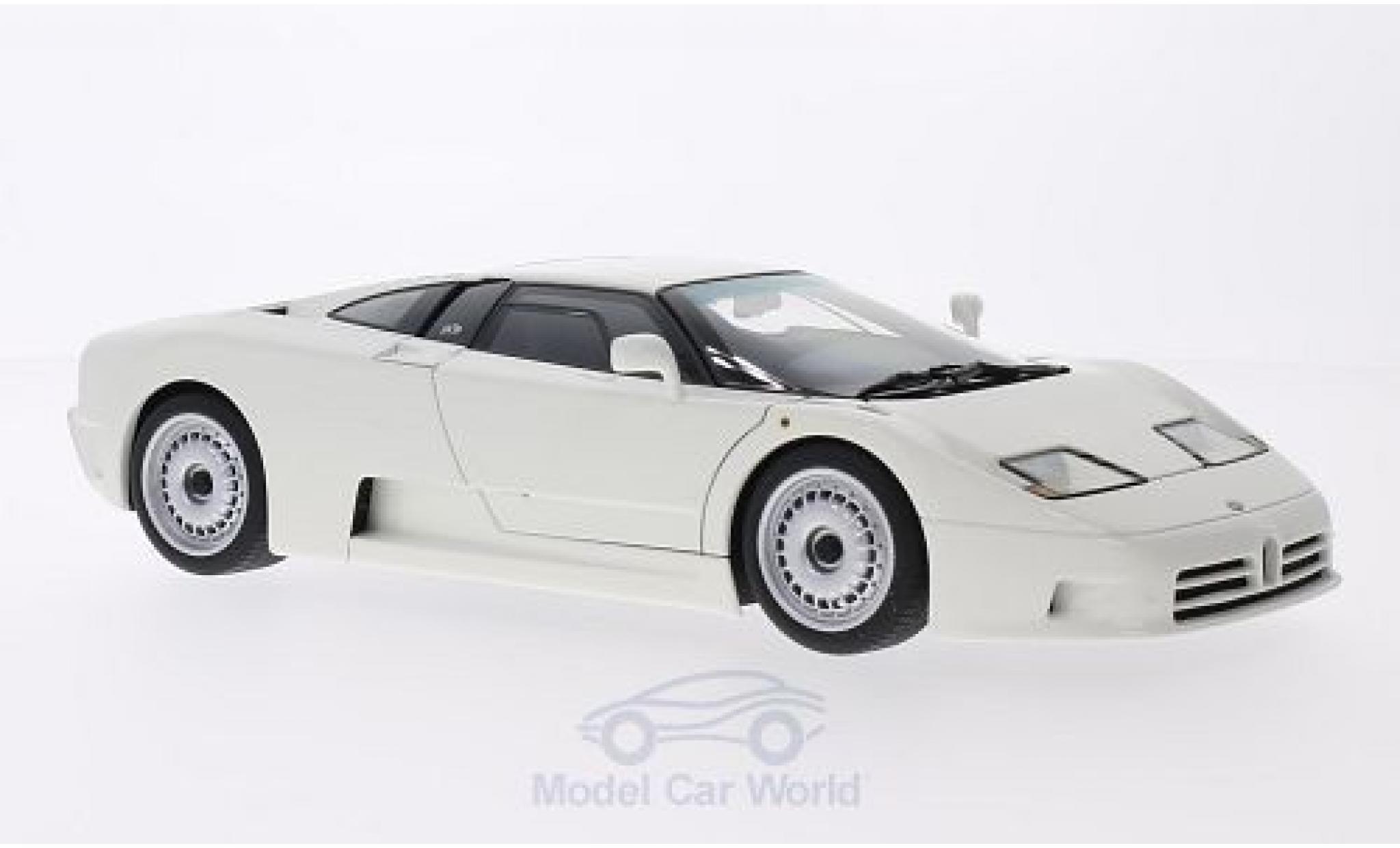 Bugatti EB110 1/18 AUTOart GT bianco 1991 modellino in miniatura