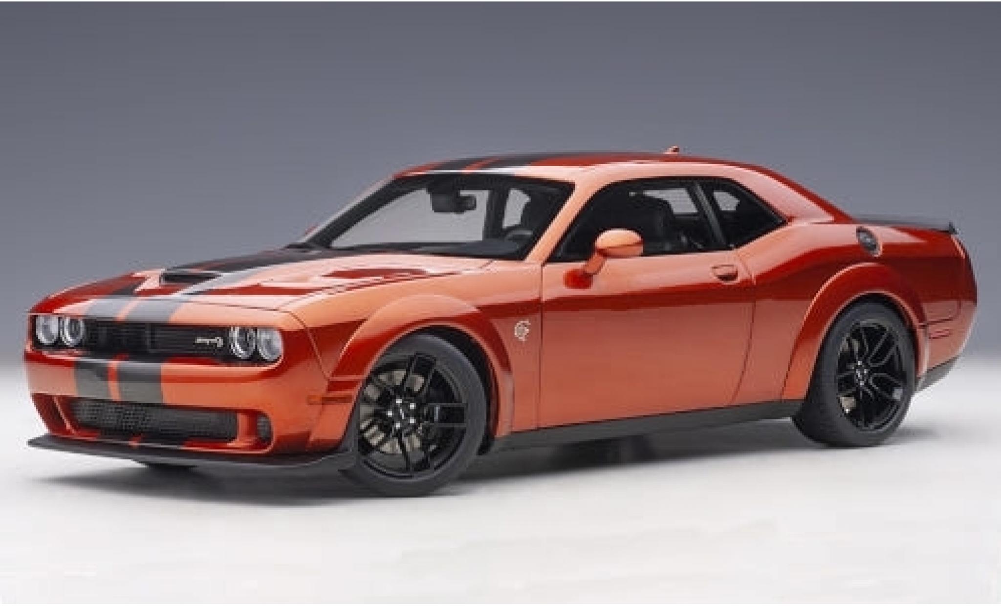 Dodge Challenger 1/18 AUTOart SRT Hellcat Widebody metallico kupfer/anthrazit 2018 modellino in miniatura