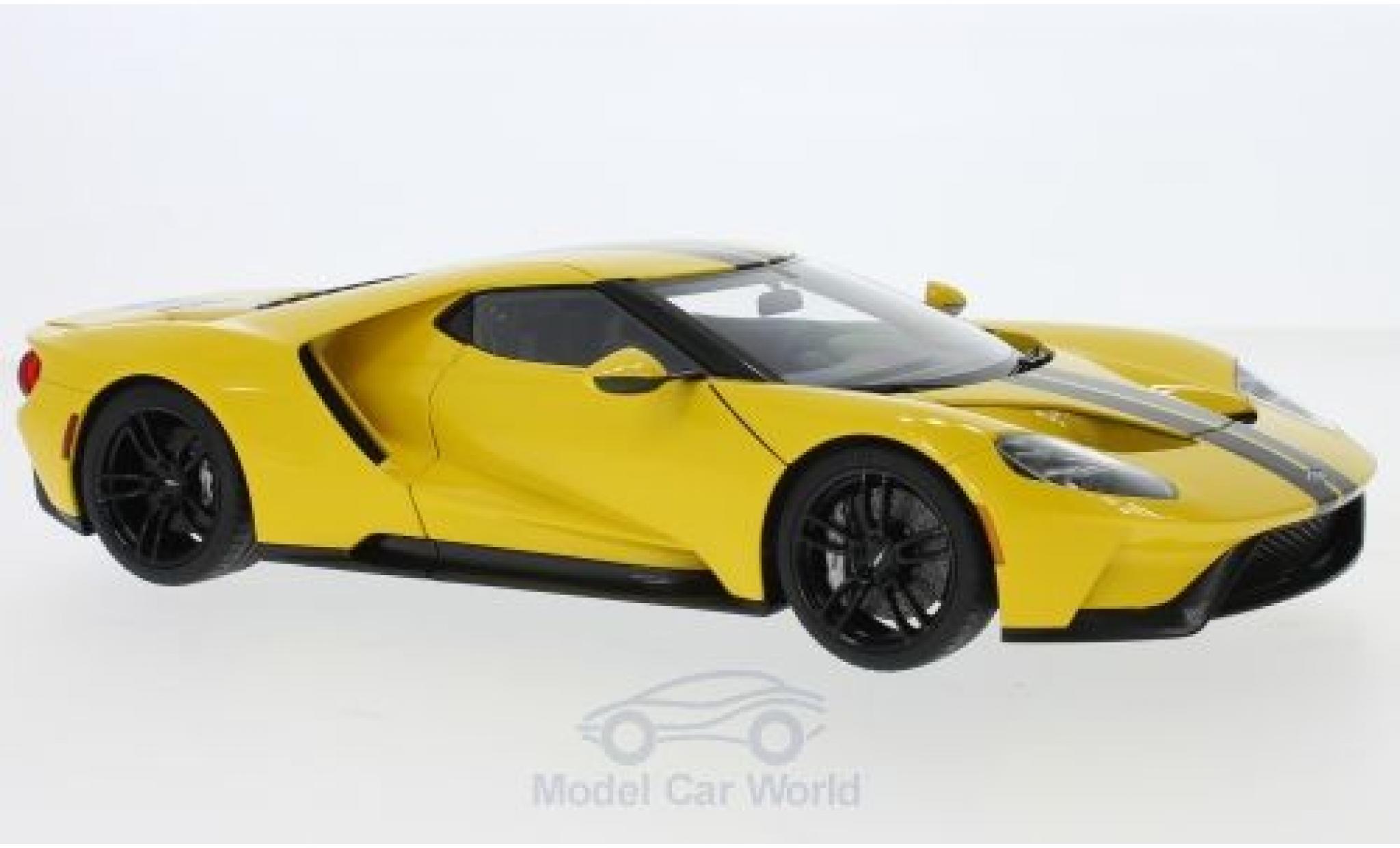 Ford GT 1/18 AUTOart giallo/nero 2017 modellino in miniatura