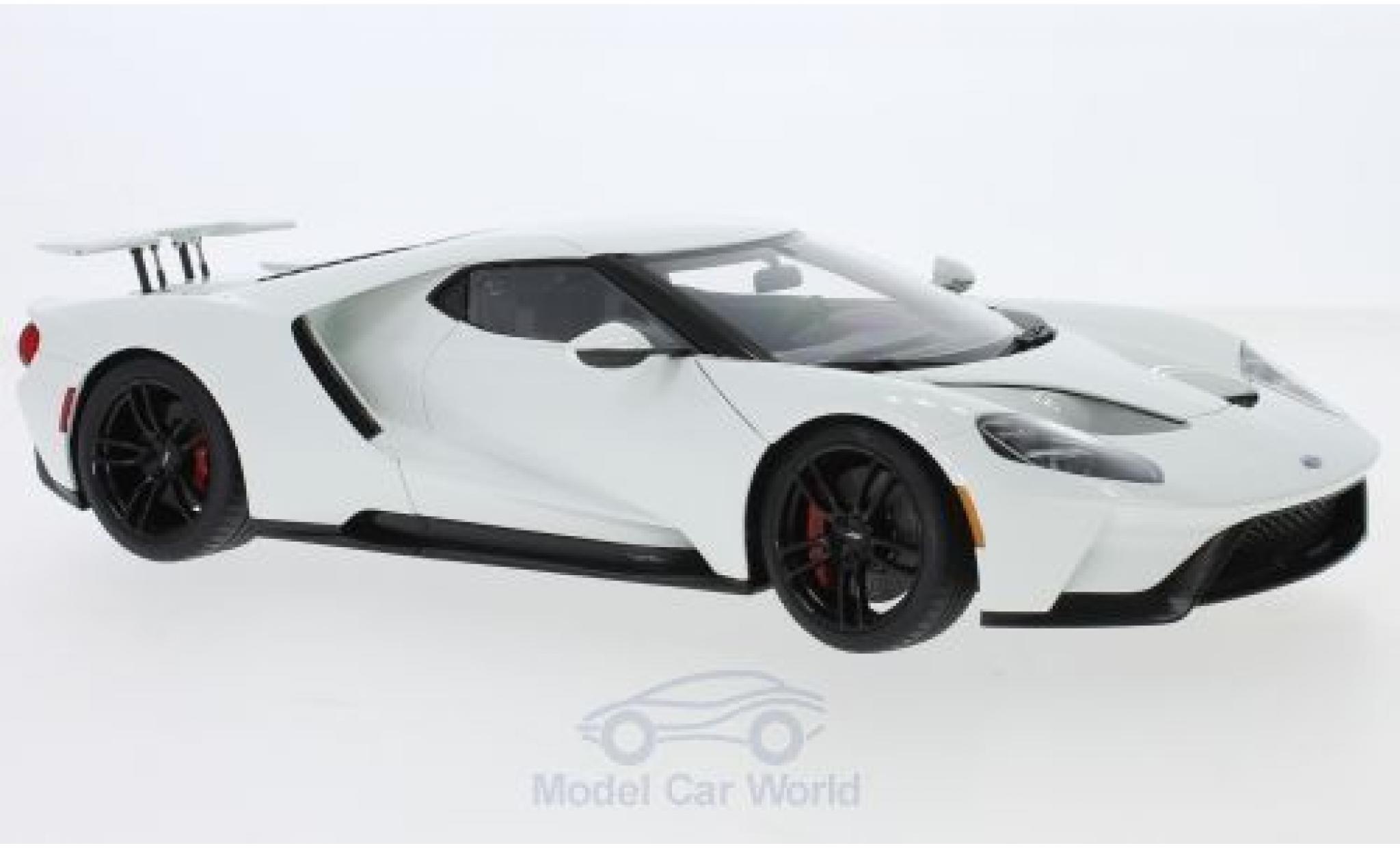 Ford GT 1/18 AUTOart bianco 2017 modellino in miniatura