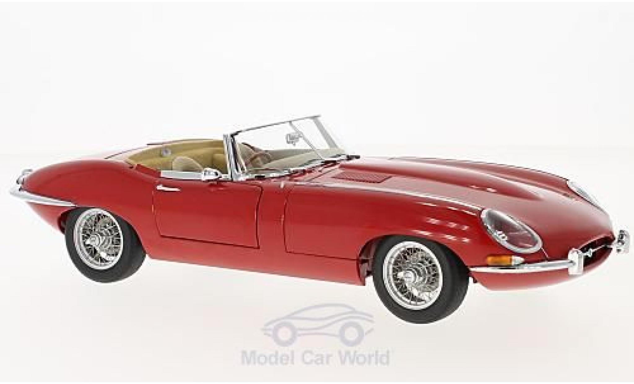 Jaguar E-Type 1/18 AUTOart Roadster Series I 3.8 rosso modellino in miniatura