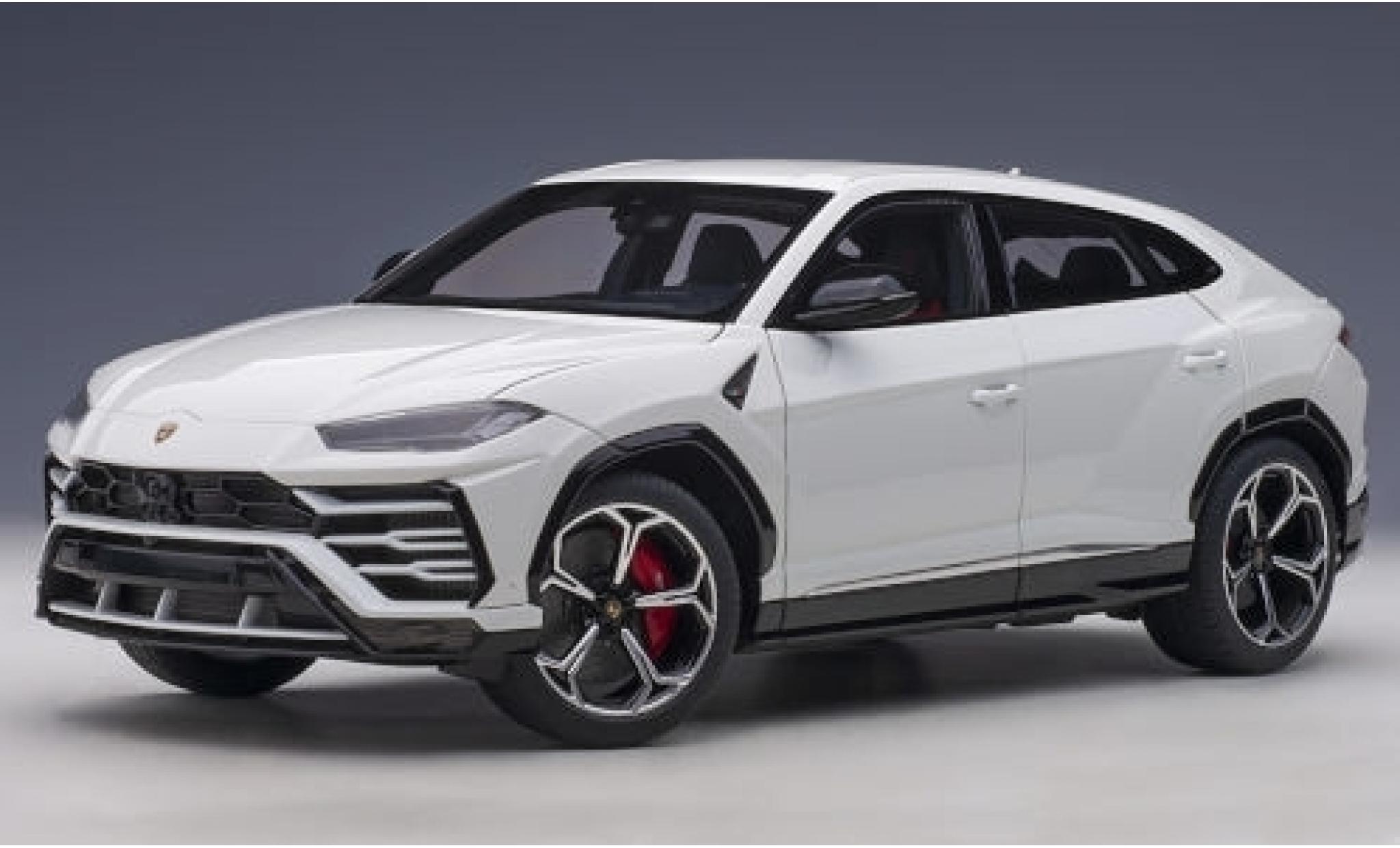 Lamborghini Urus 1/18 AUTOart metallico bianco 2018 modellino in miniatura