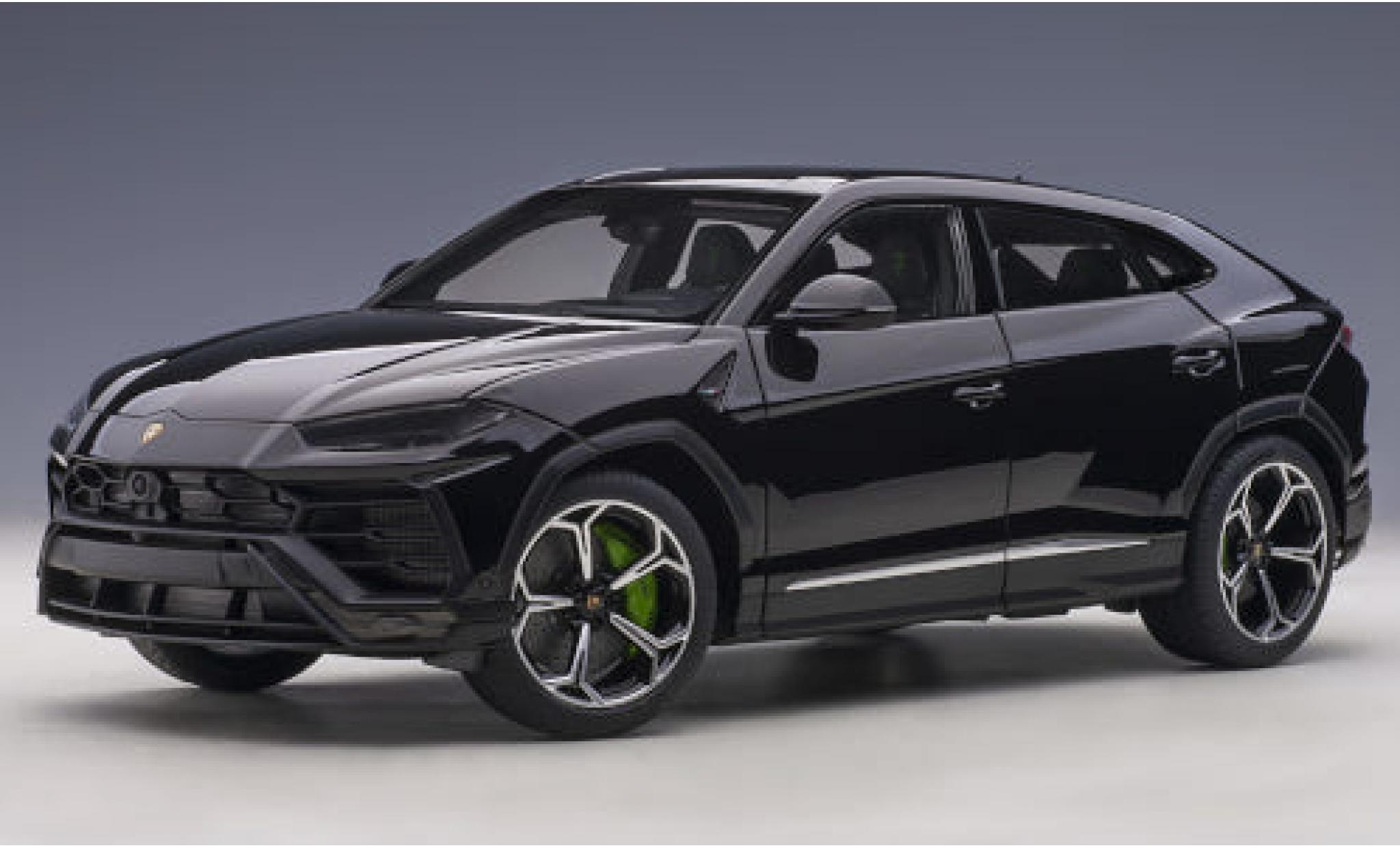 Lamborghini Urus 1/18 AUTOart nero 2018 modellino in miniatura