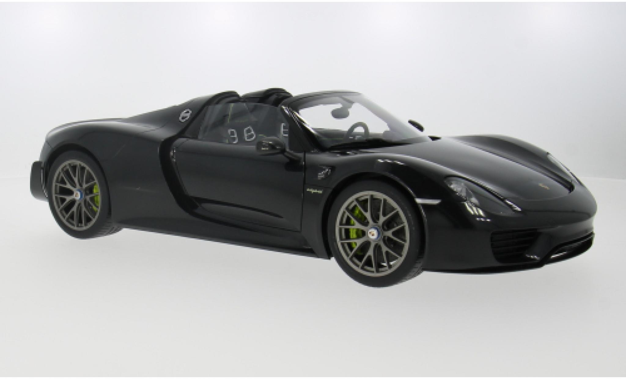 Porsche 918 1/12 AUTOart Spyder Weissach Package schwarz 1:12 modellino in miniatura