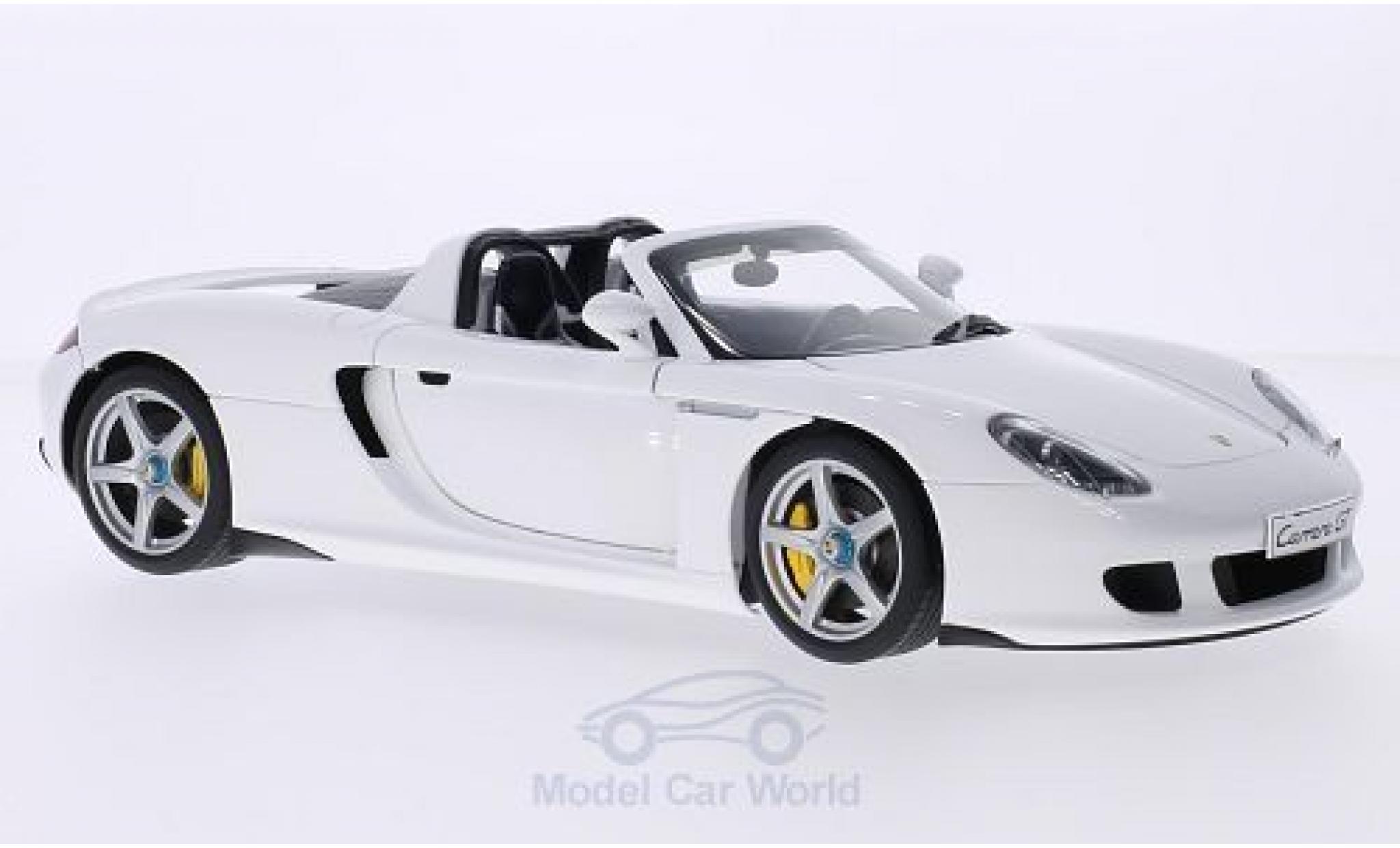 Porsche Carrera GT 1/18 AUTOart bianco modellino in miniatura