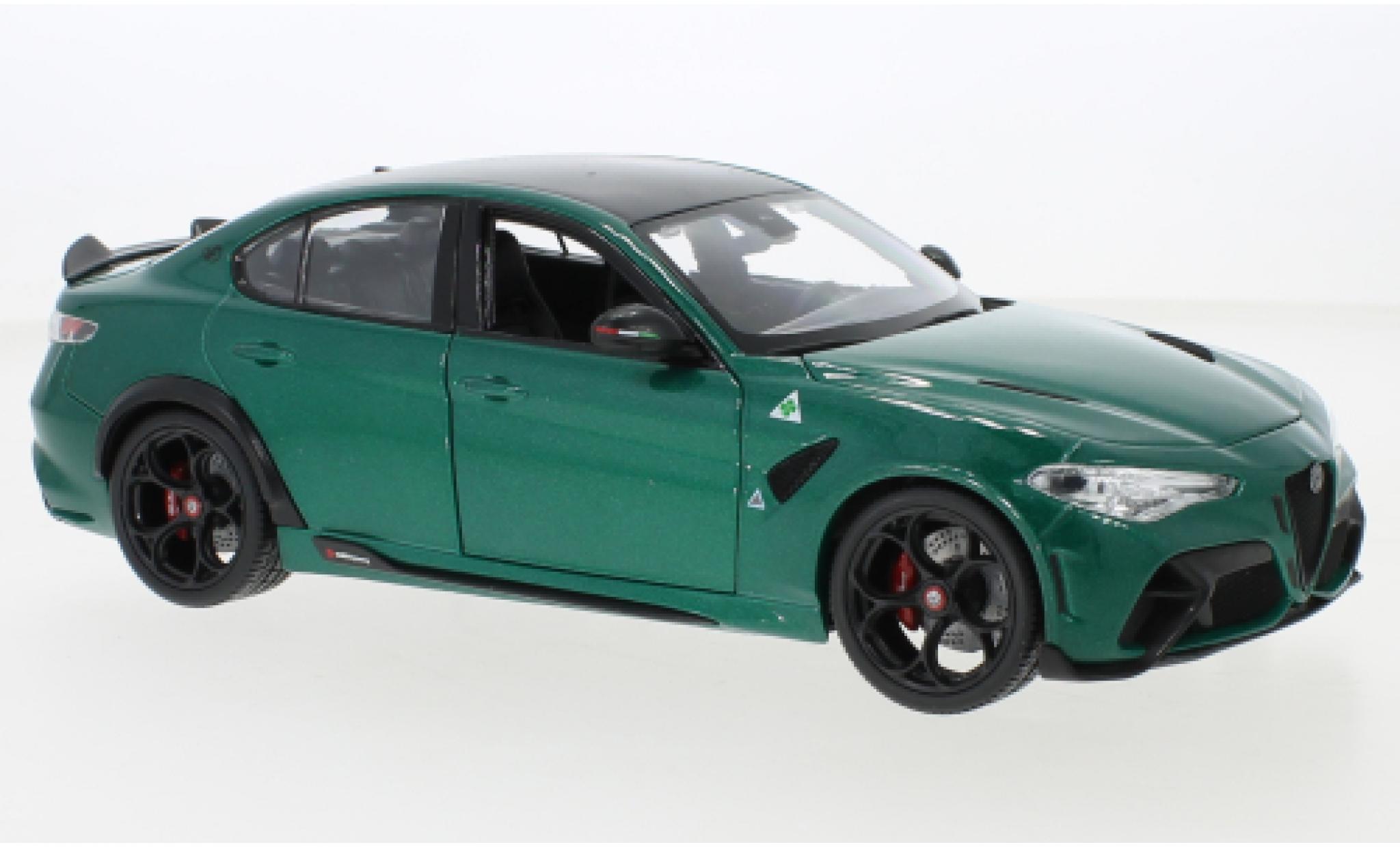 Alfa Romeo Giulia 1/18 Burago GTA metallise verde 2020 modellino in miniatura