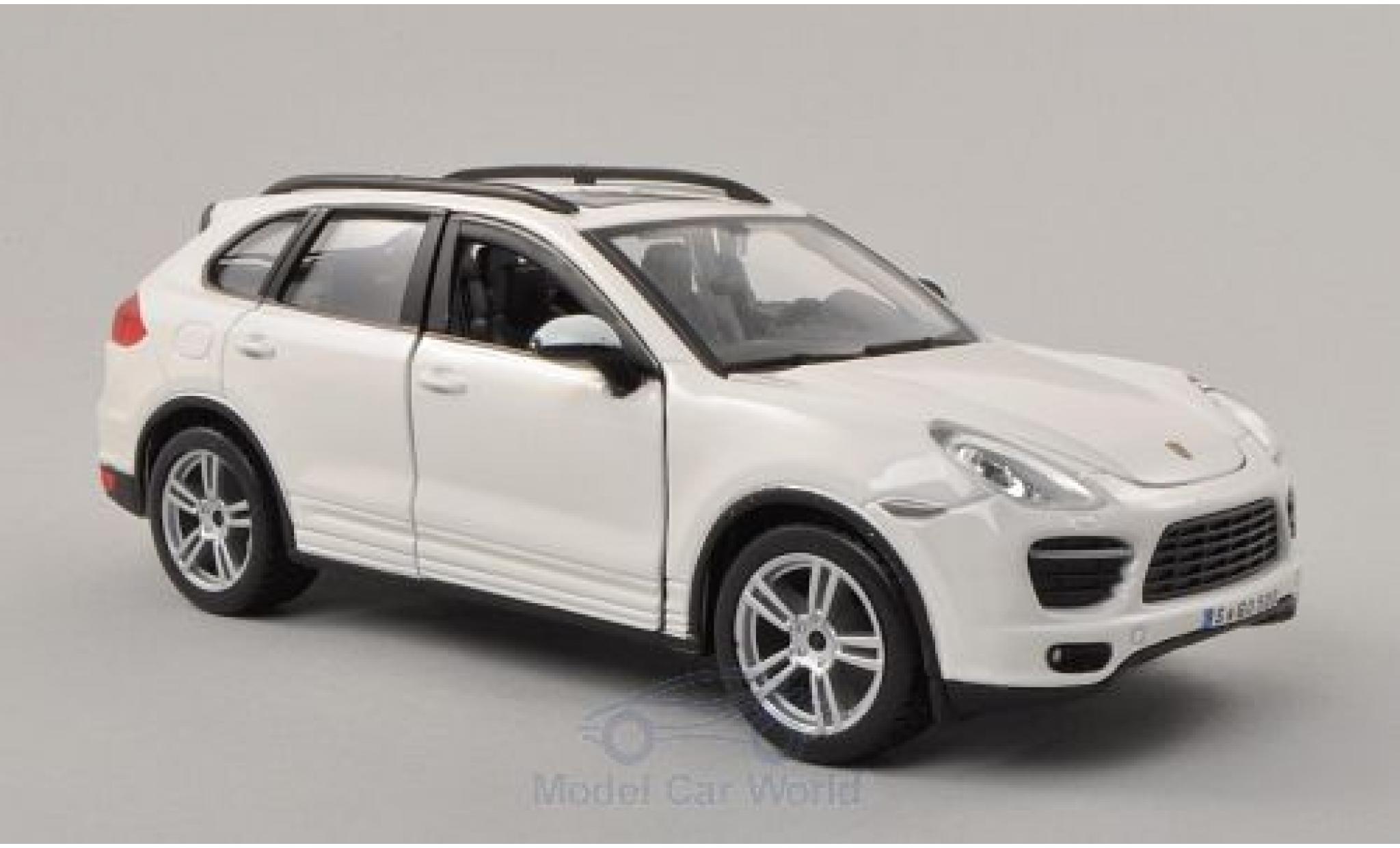 Porsche Cayenne Turbo 1/24 Burago (92A) Turbo bianco ohne Vitrine modellino in miniatura