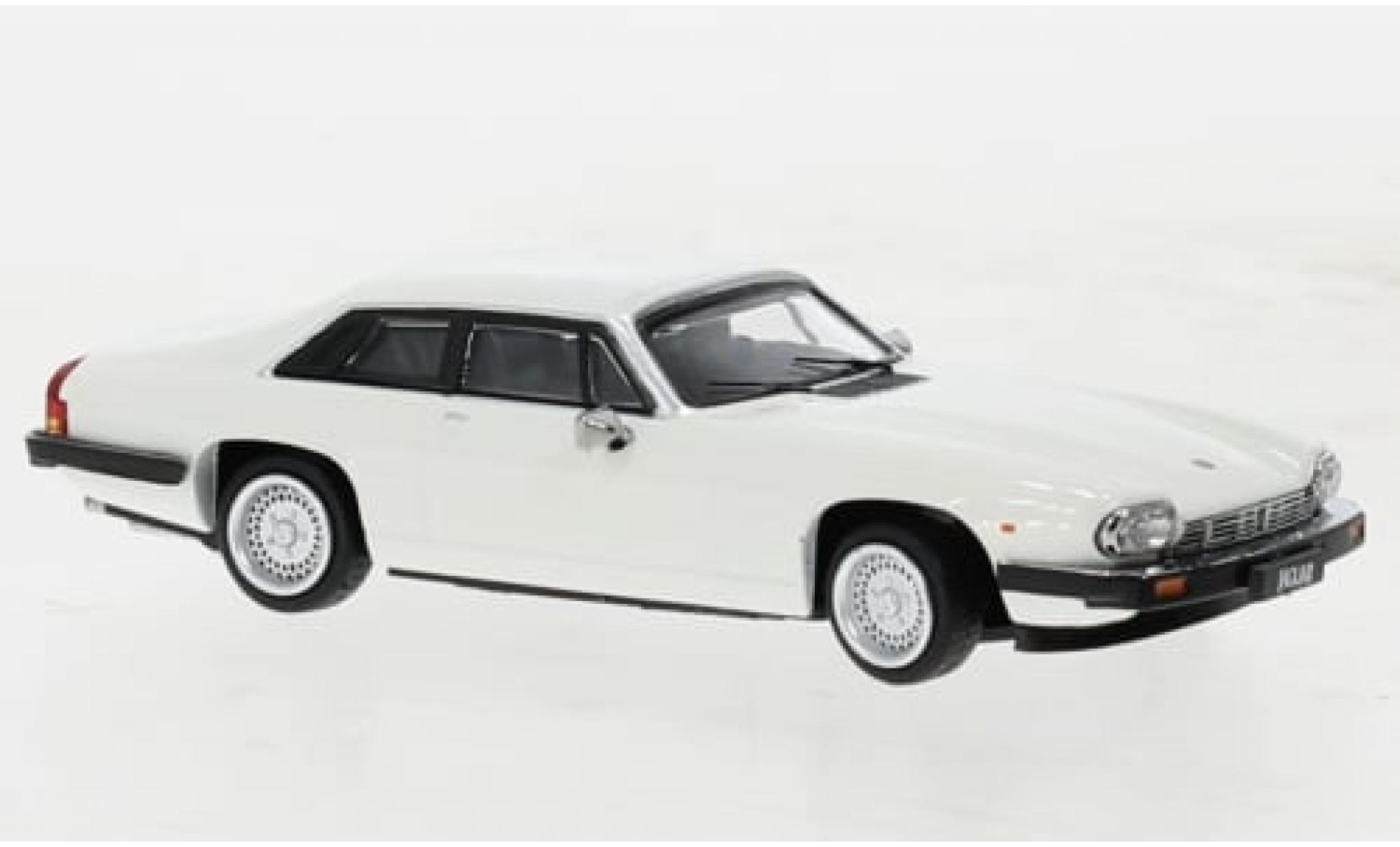 Jaguar XJ 1/64 BM Creations -S V12 weiss 1984 1:64 modellino in miniatura