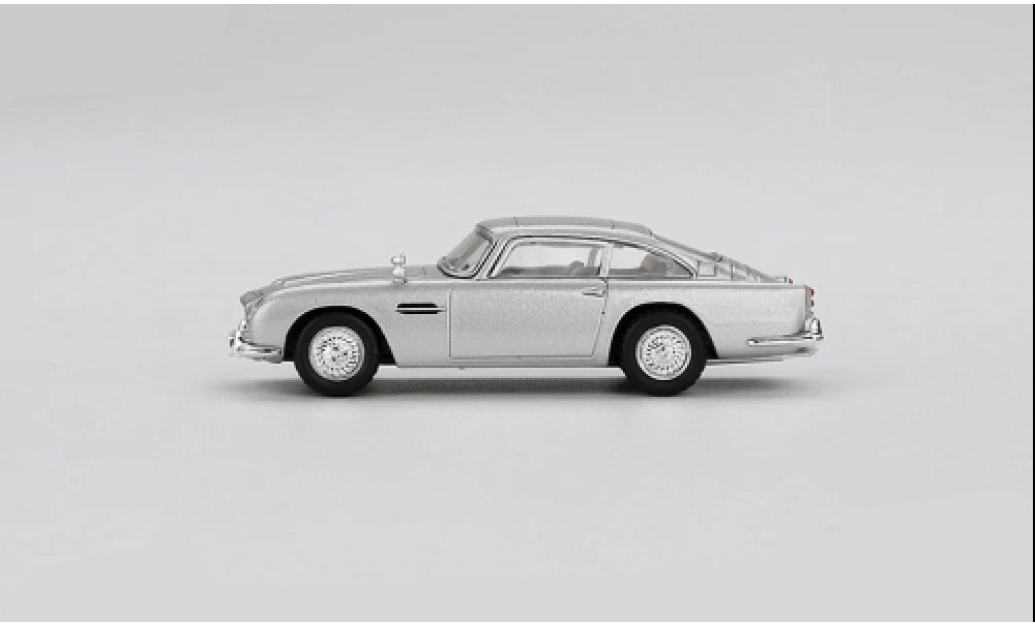 Bmw Z8 1/64 Mini GT silber/schwarz 1999 1:64 modellino in miniatura