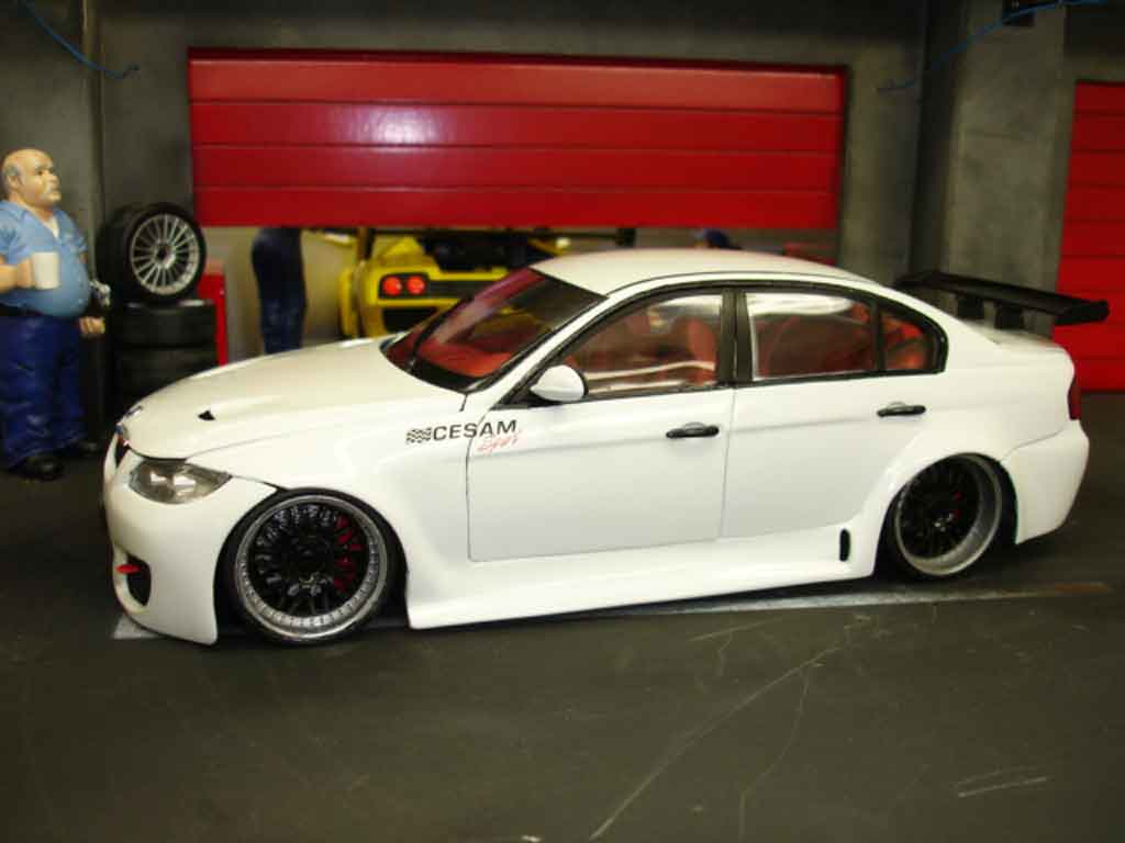 Bmw 330 E90 1/18 Welly E90 jantes bbs preparation route tsw tuning modellino in miniatura