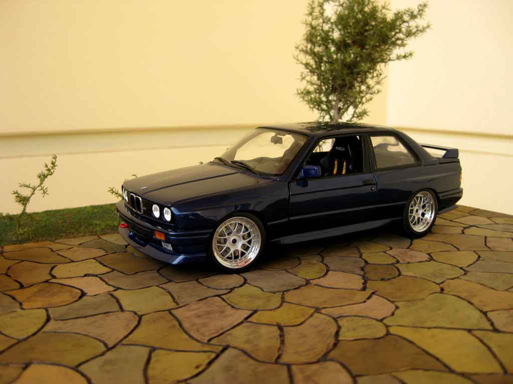 Bmw M3 E30 1/18 Minichamps E30 rsi evolution swap moteur v10 tuning modellino in miniatura