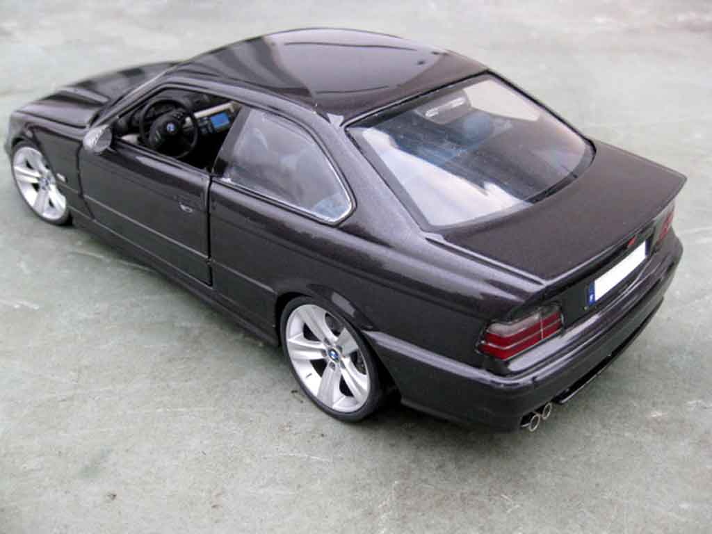 Bmw M3 E36 1/18 Kyosho E36 tuning modellino in miniatura