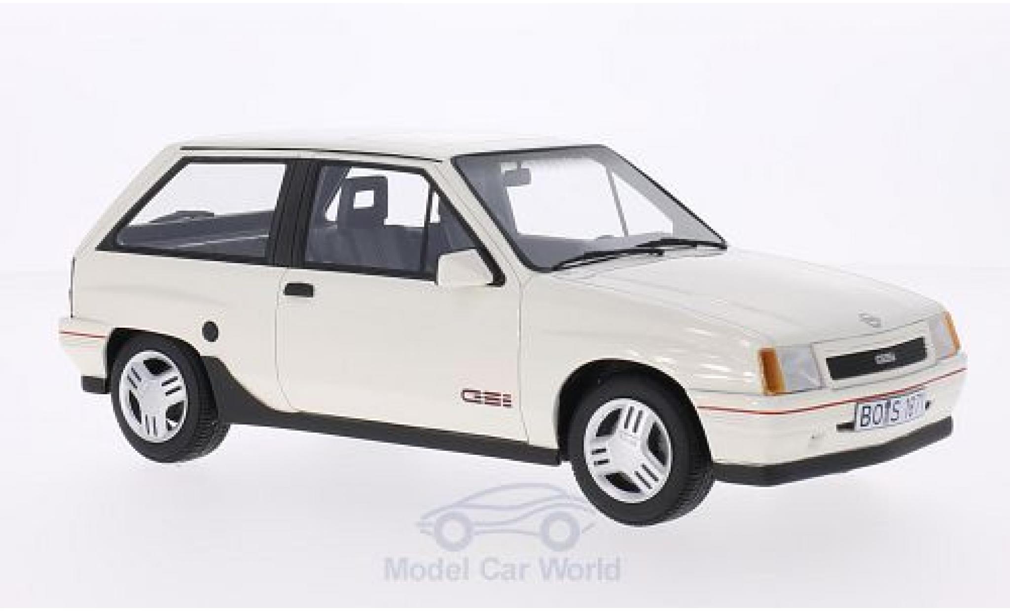 Opel Corsa 1/18 BoS Models A GSI bianco 1990 modellino in miniatura