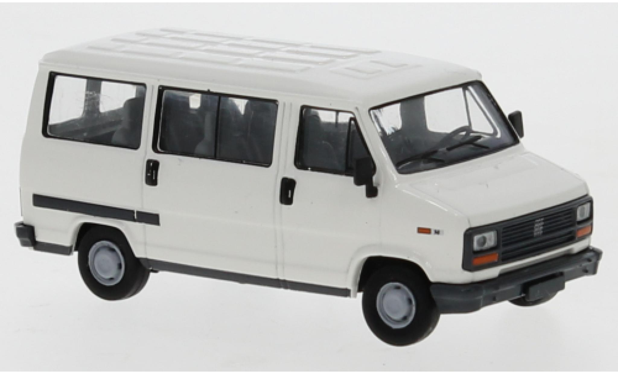 Fiat Ducato 1/87 Brekina Bus bianco 1982 modellino in miniatura