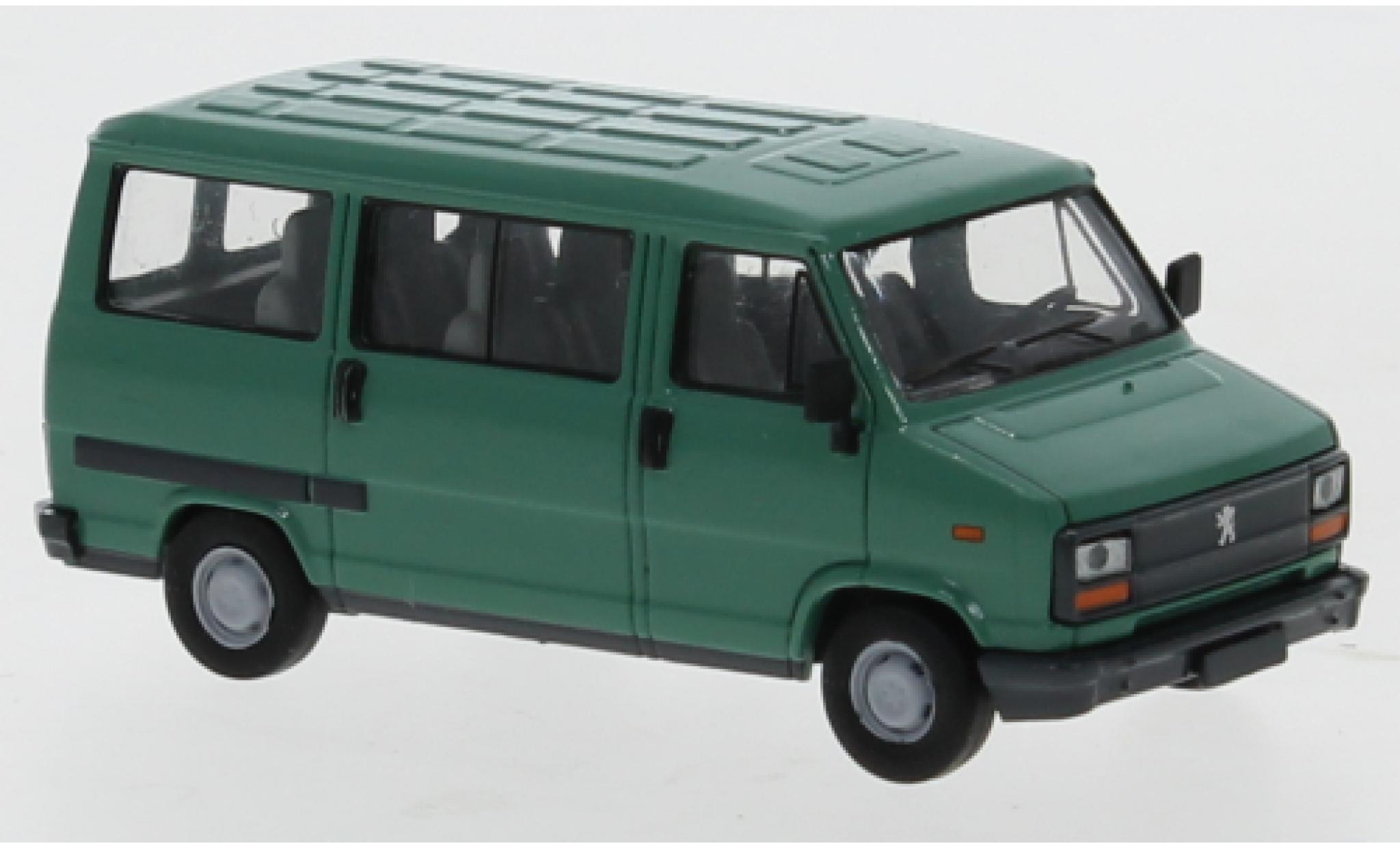 Peugeot J5 1/87 Brekina Bus verde 1982 modellino in miniatura