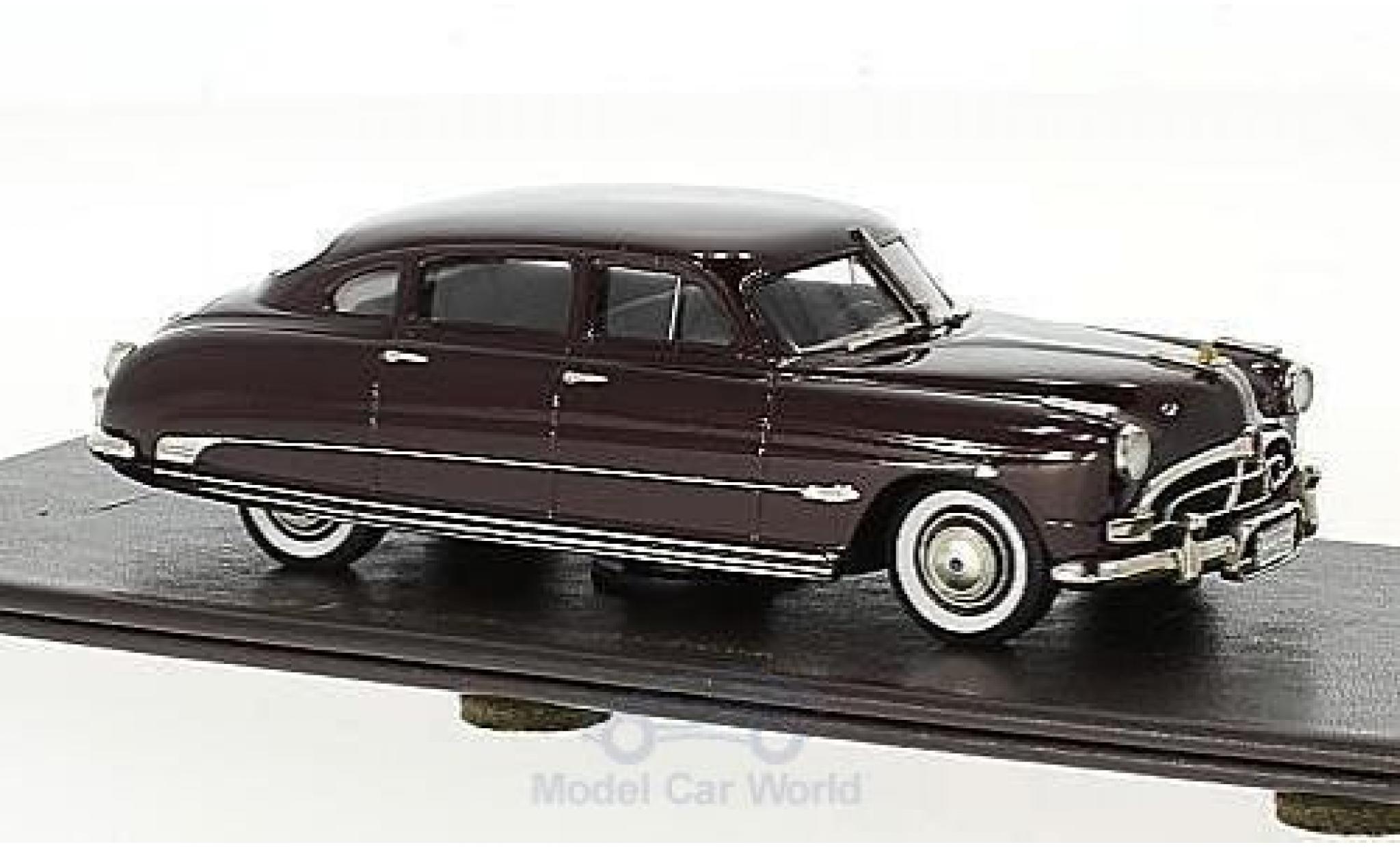 Hudson Hornet 1/43 Brooklin 4-Door Sedan rosso 1951 modellino in miniatura