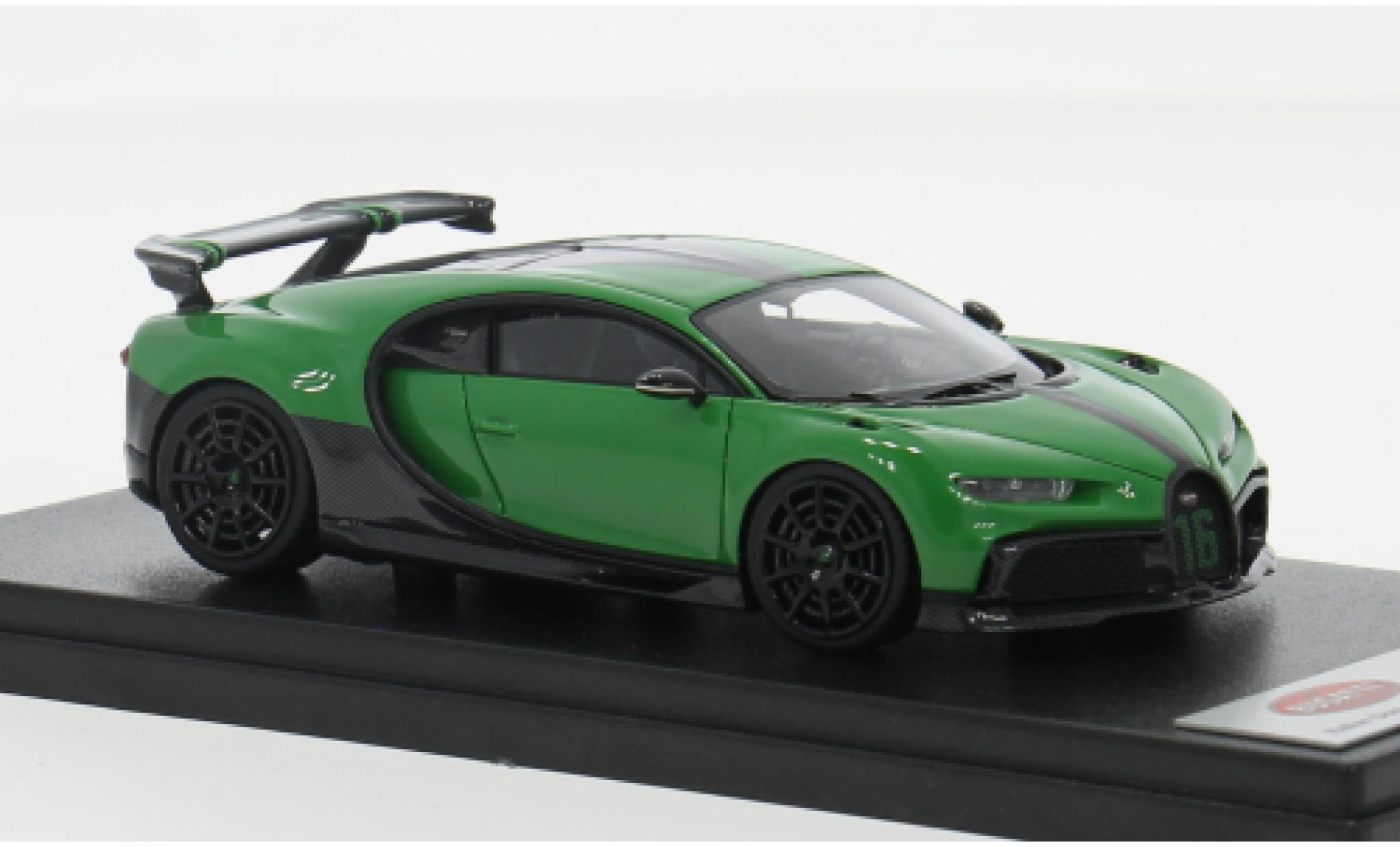 Bugatti Chiron Look Smart Pur Spo grü 1:43 modellino in miniatura