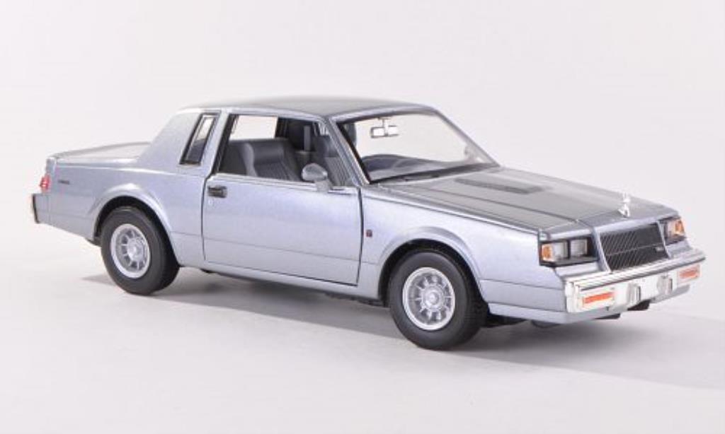 Buick Regal 1/24 Motormax grigio 1987 modellino in miniatura