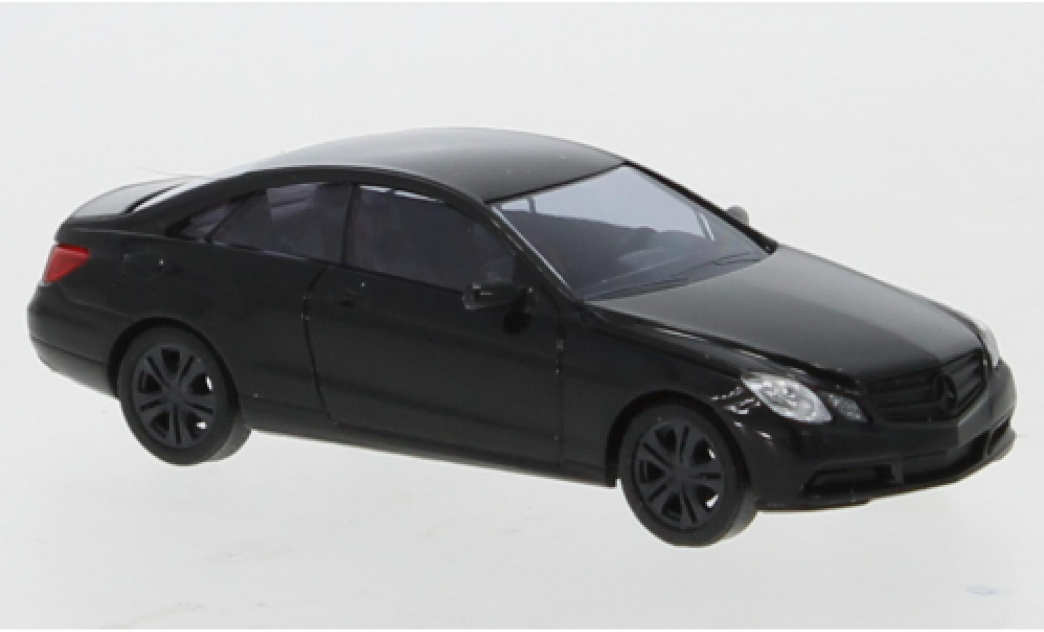 Mercedes Classe E 1/87 Busch Coupe (C207) nero 2009 Black Edition modellino in miniatura